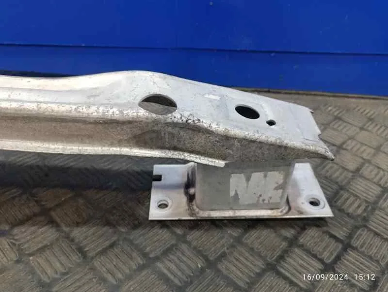 Refuerzo Paragolpes Trasero para Opel Astra J Lim.