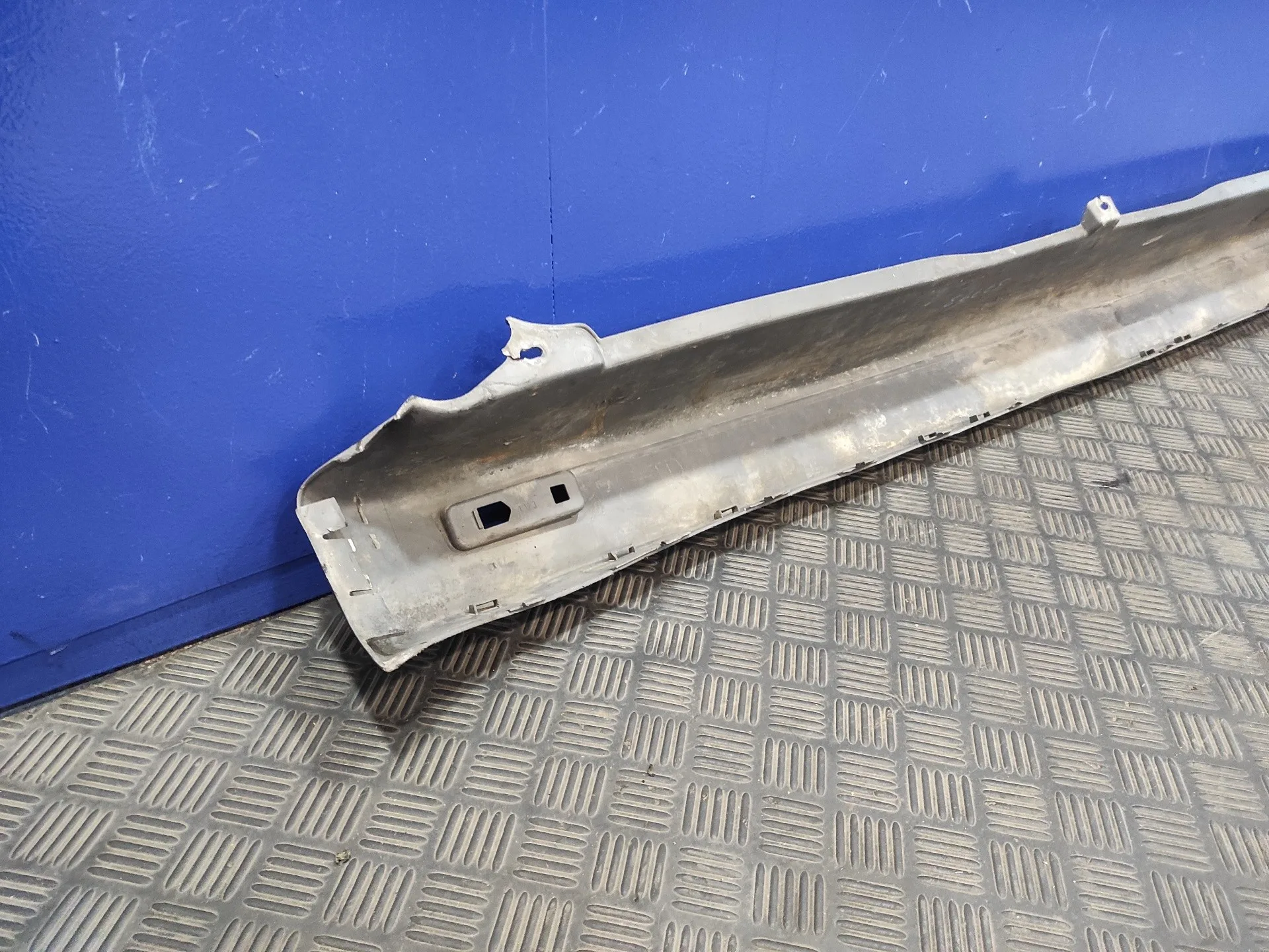 Paragolpes Trasero para Opel Vivaro