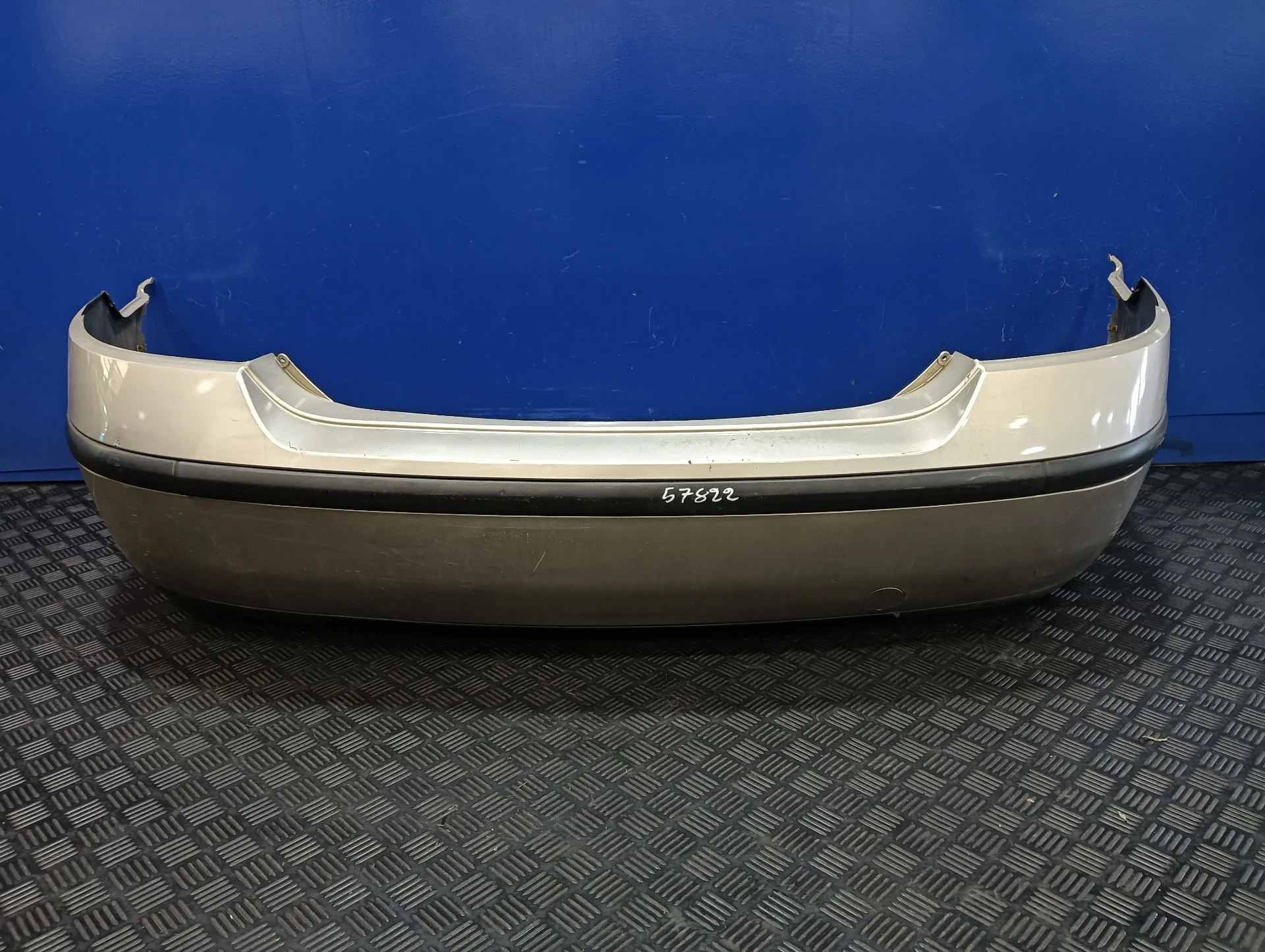 Paragolpes Trasero para Ford Mondeo Berlina (Ge)