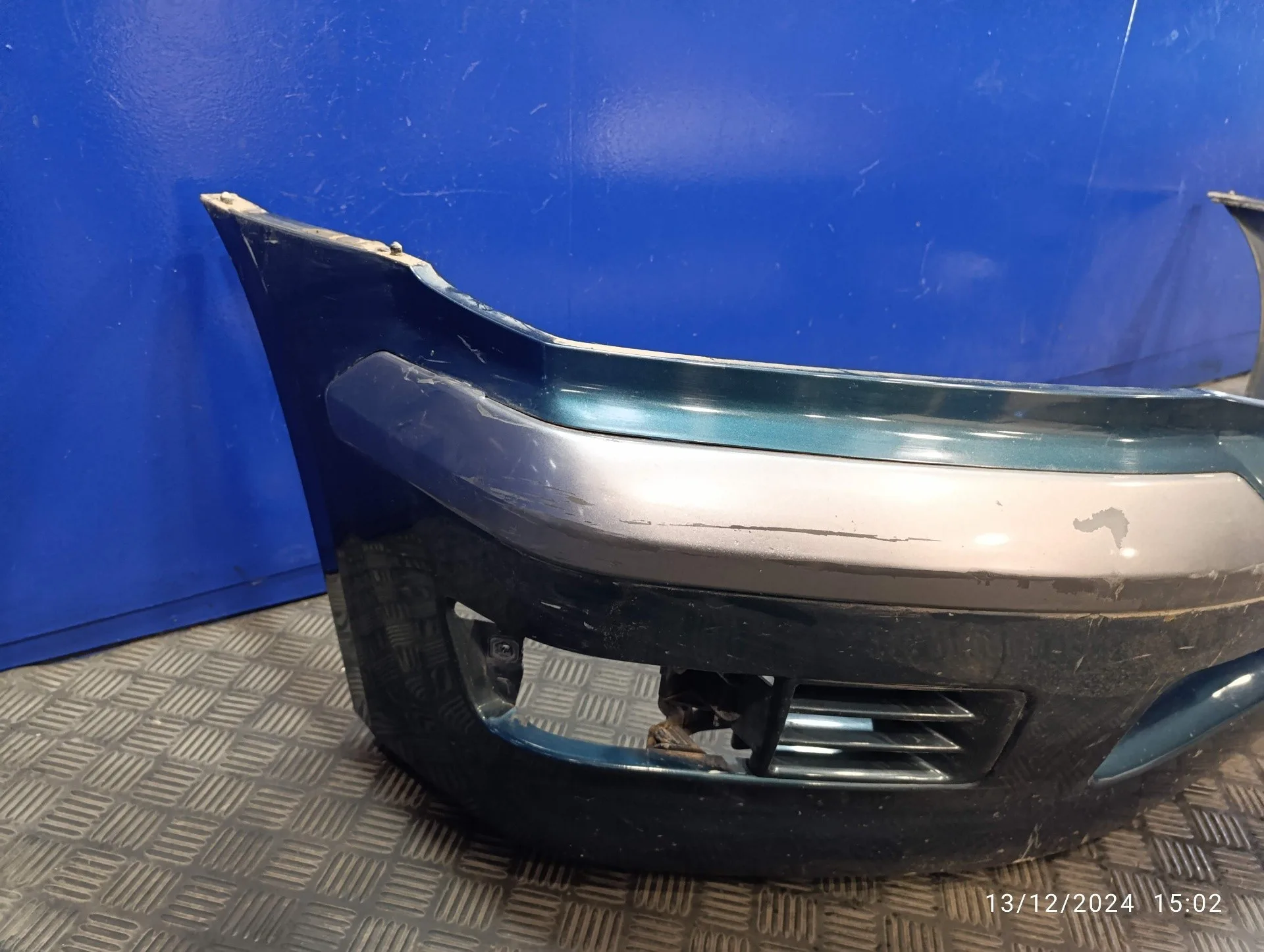 Paragolpes Delantero para Mitsubishi Space Wagon (N80/N90)