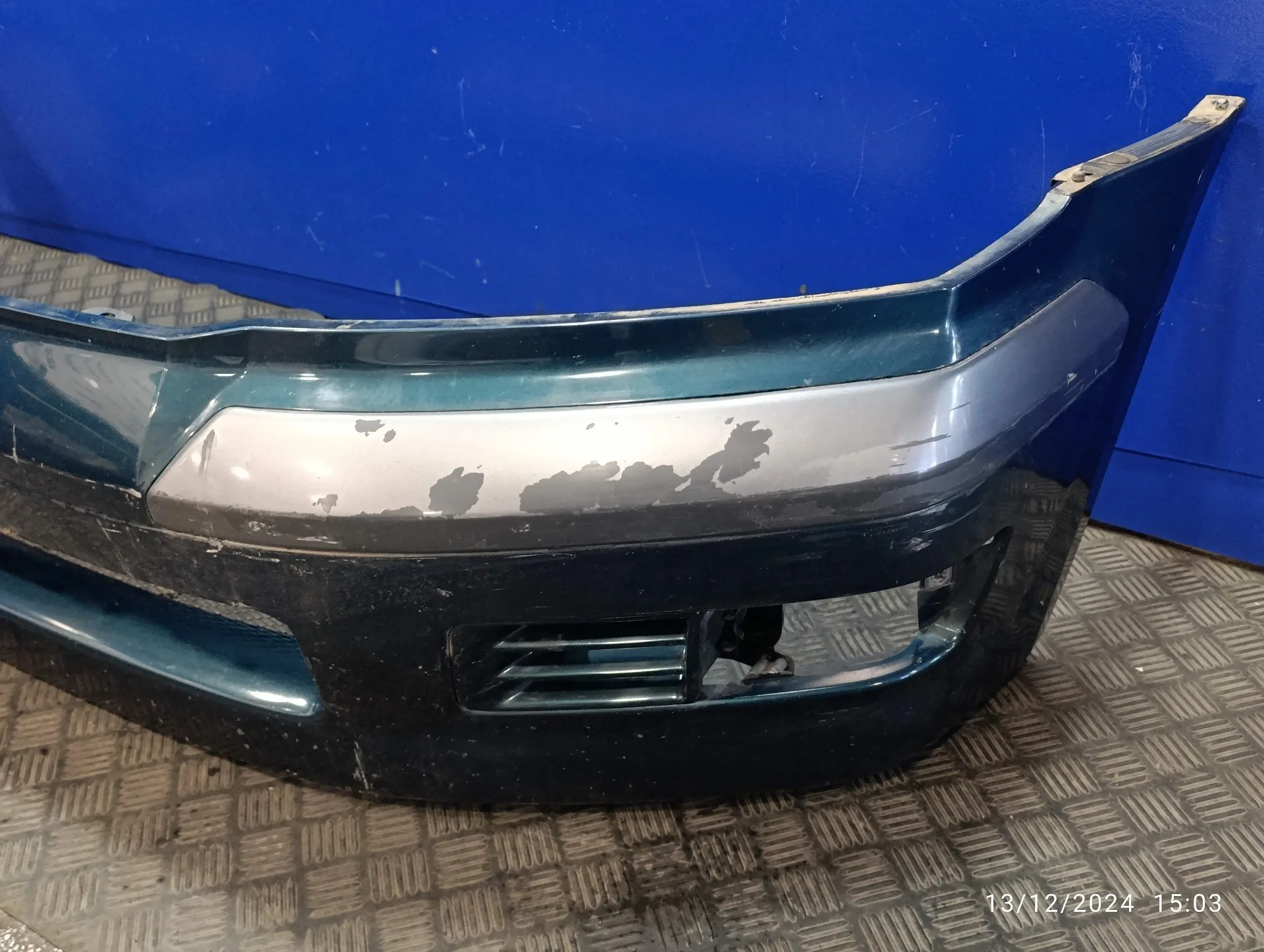 Paragolpes Delantero para Mitsubishi Space Wagon (N80/N90)