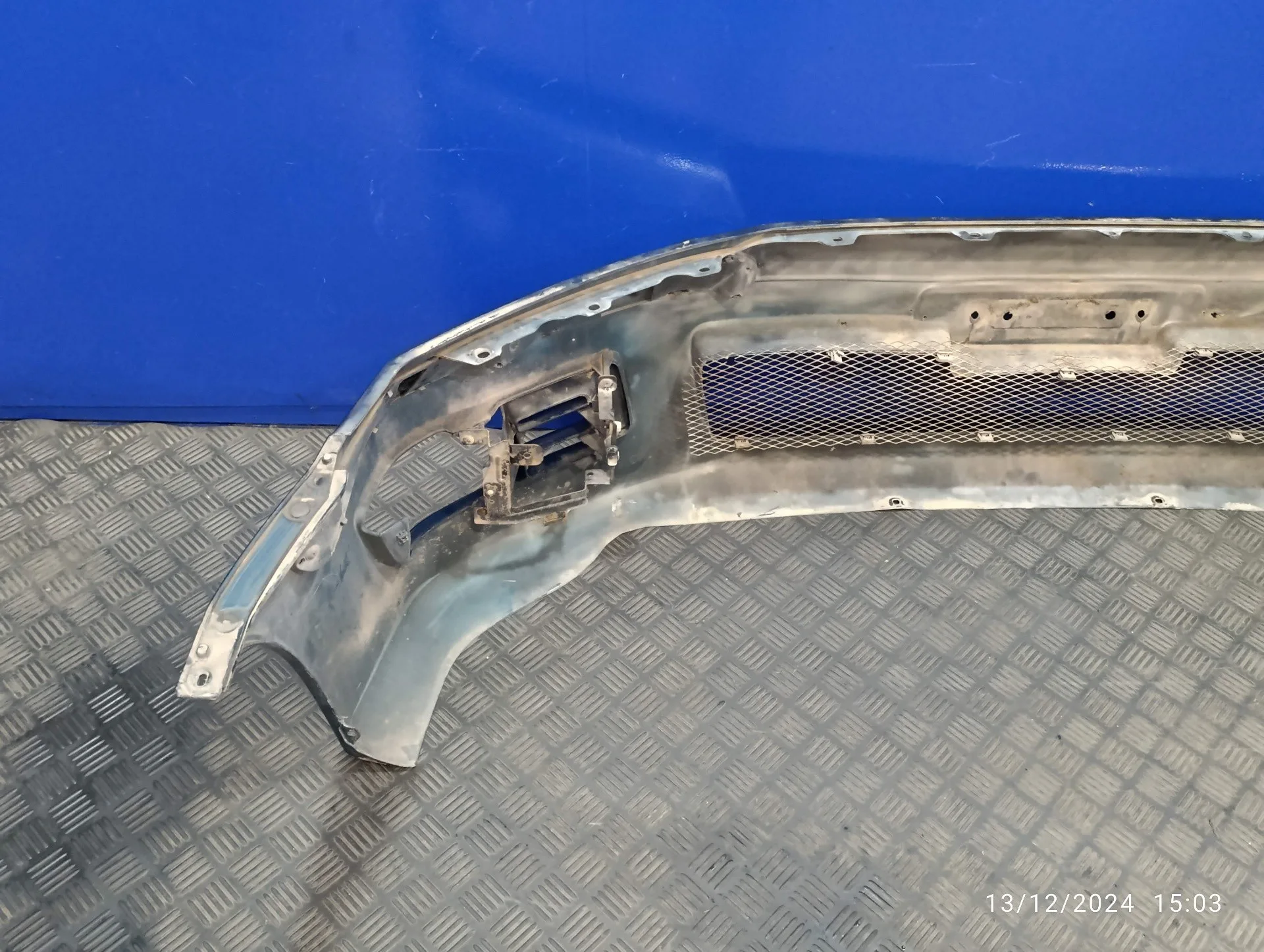 Paragolpes Delantero para Mitsubishi Space Wagon (N80/N90)