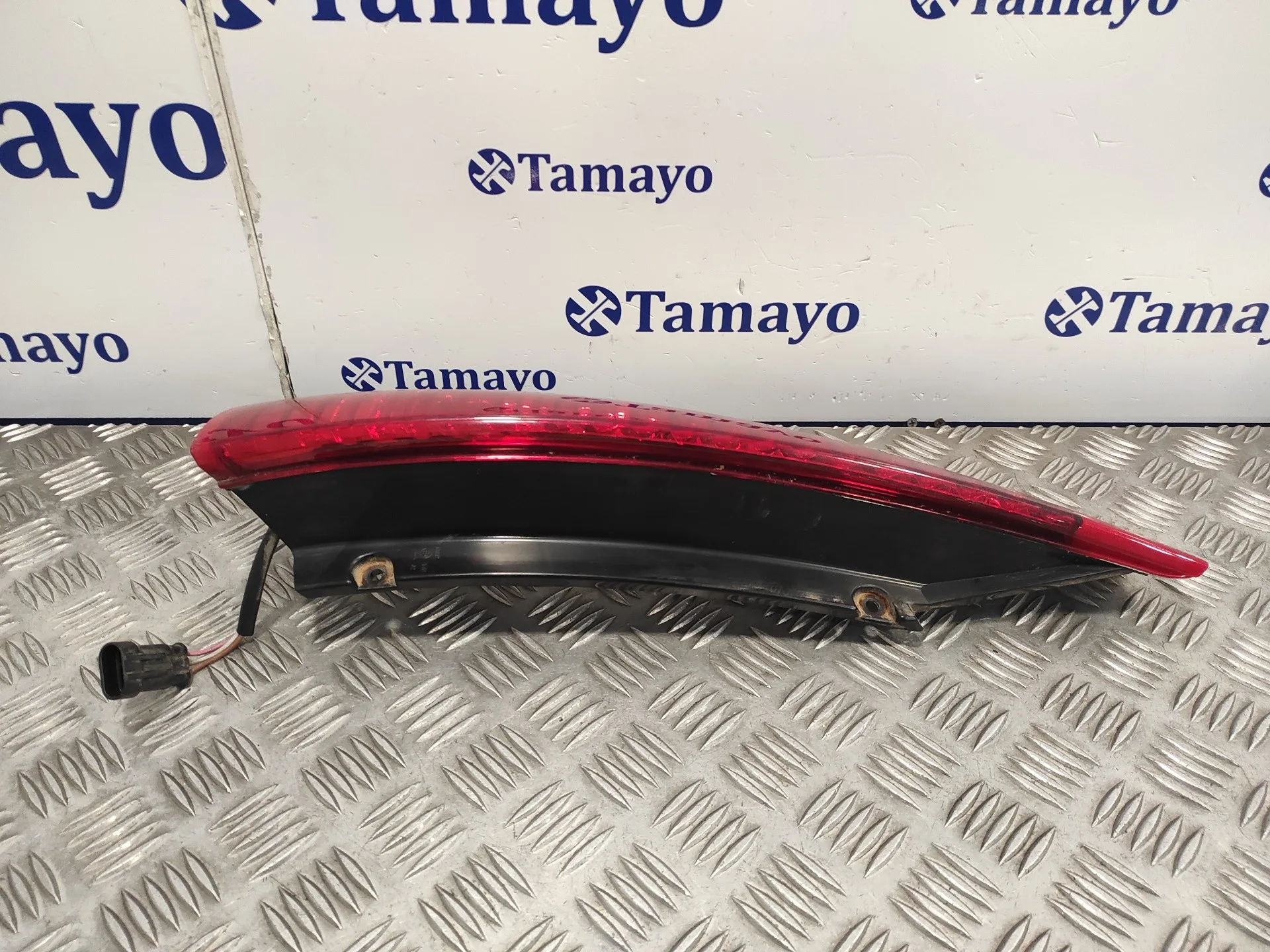 Piloto Trasero Izquierdo para Tata Indigo Marina