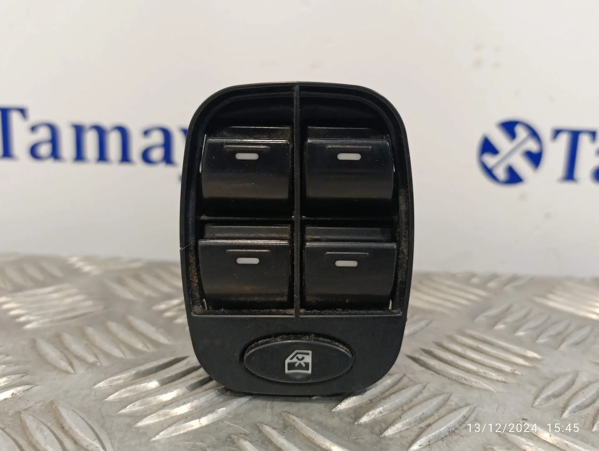 Mando Elevalunas Delantero Izquierdo para Tata Indigo Marina