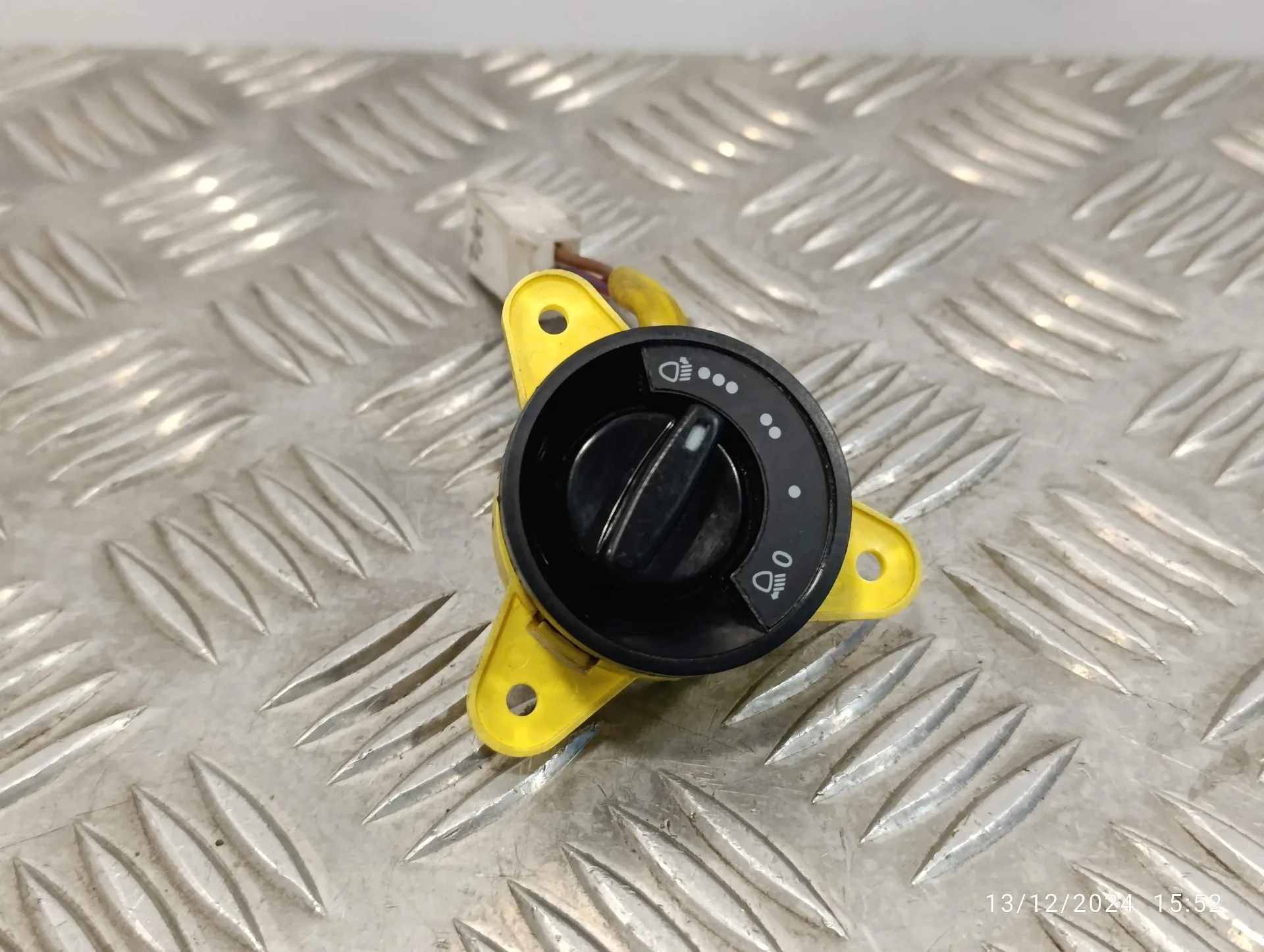 Mando Luces para Tata Indigo Marina