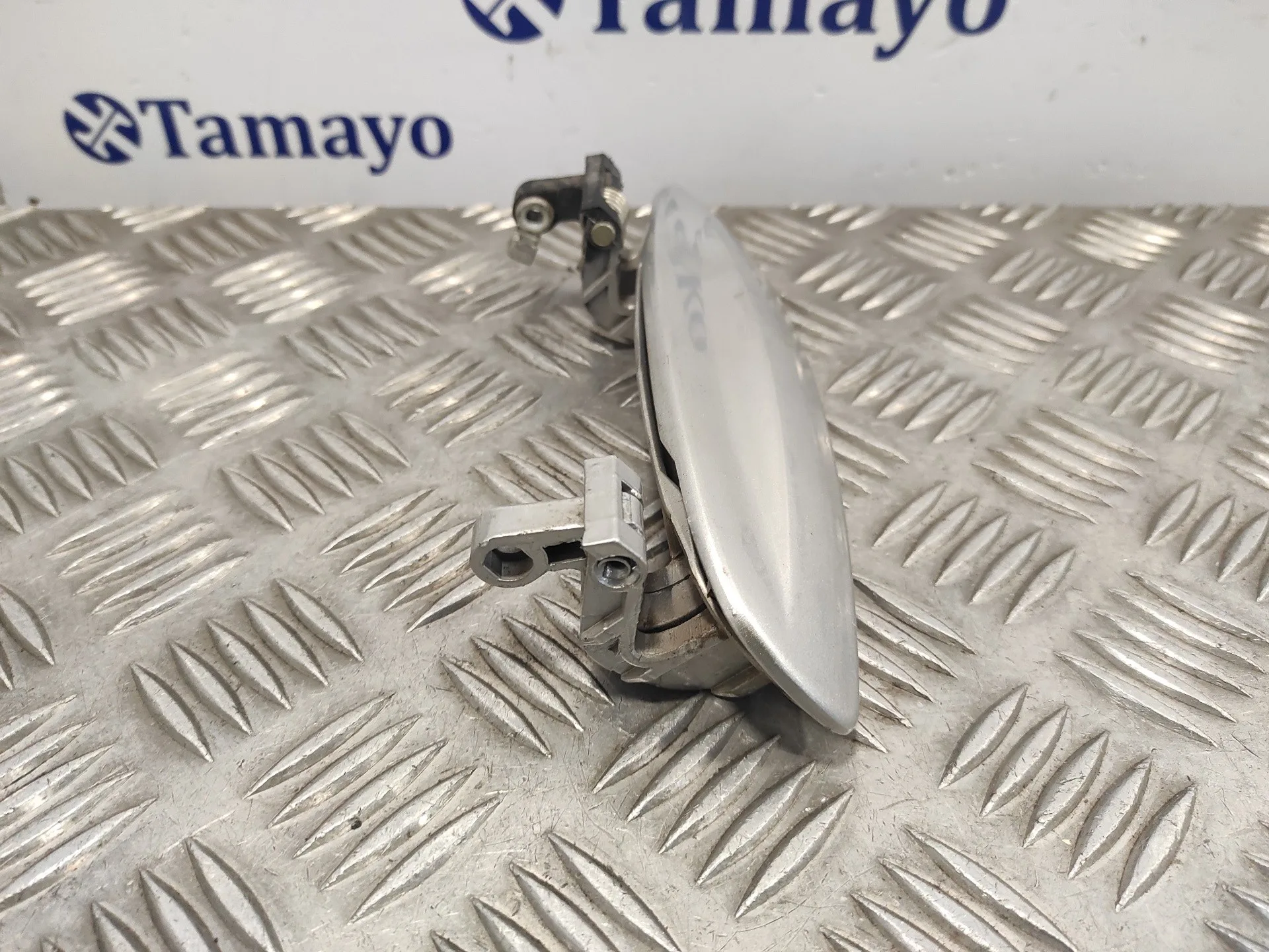 Maneta Exterior Delantera Izquierda para Tata Indigo Marina