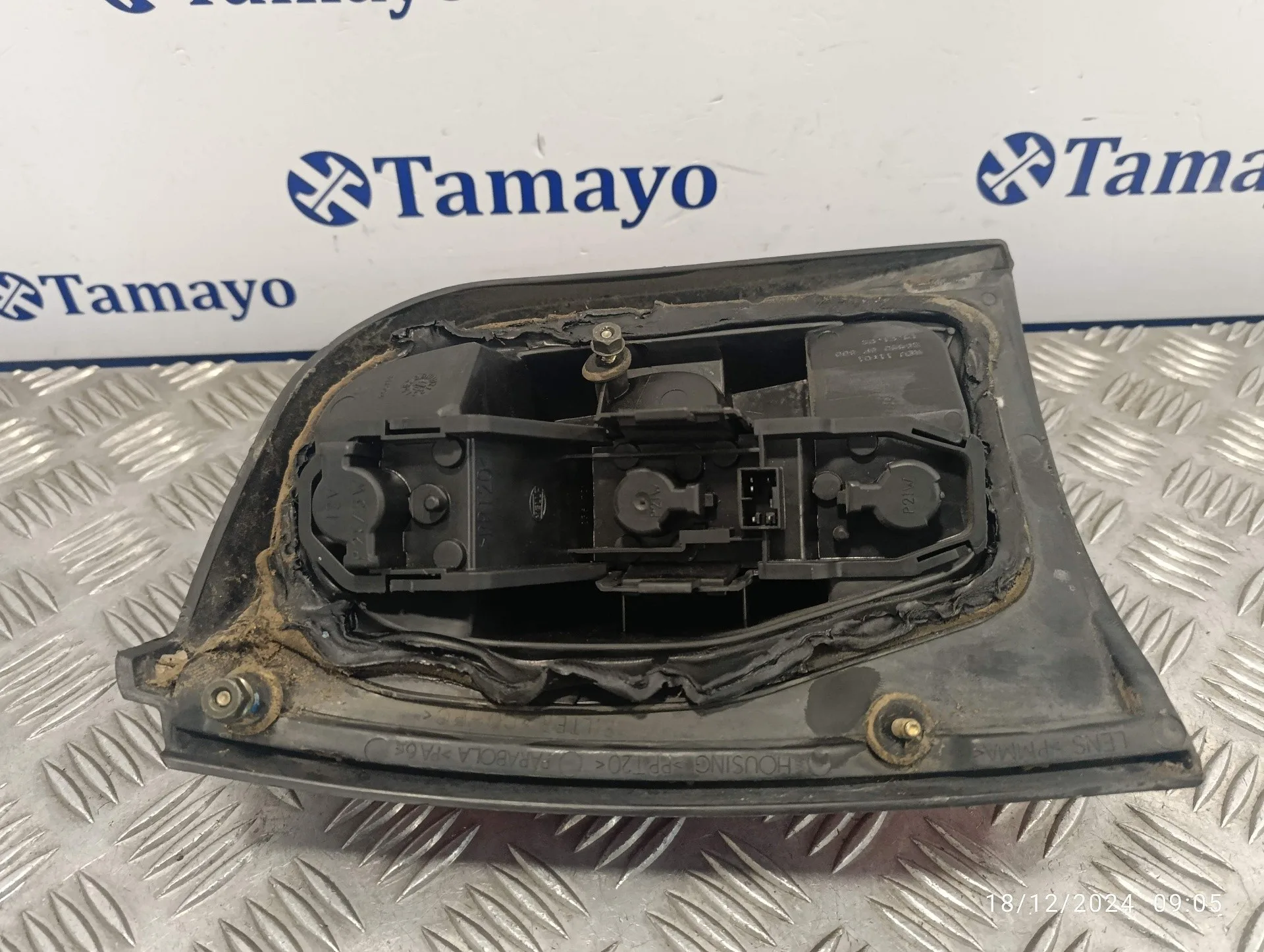 Piloto Trasero Derecho para Nissan Micra (K11)