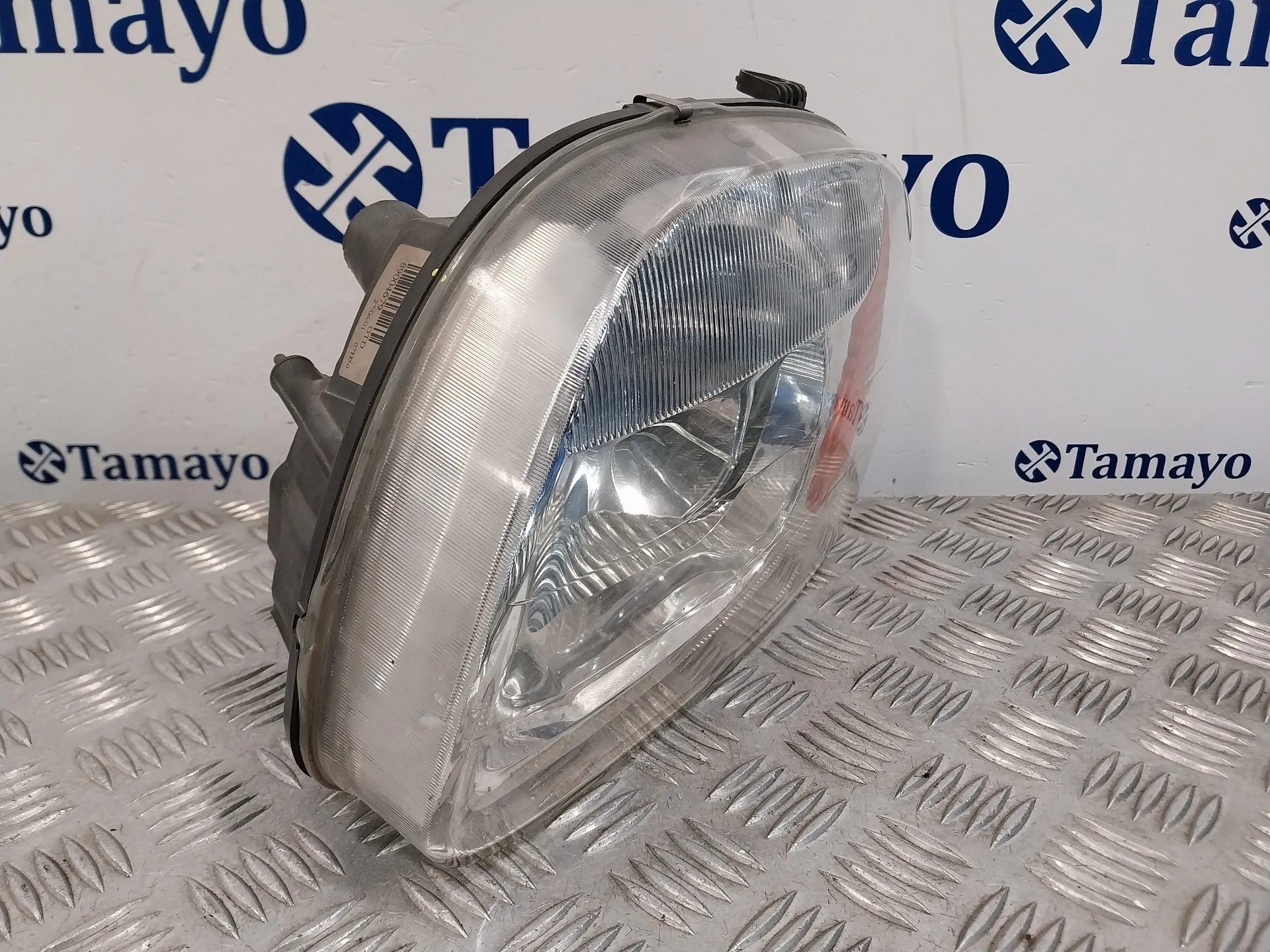 Faro Izquierdo para Nissan Micra (K11)