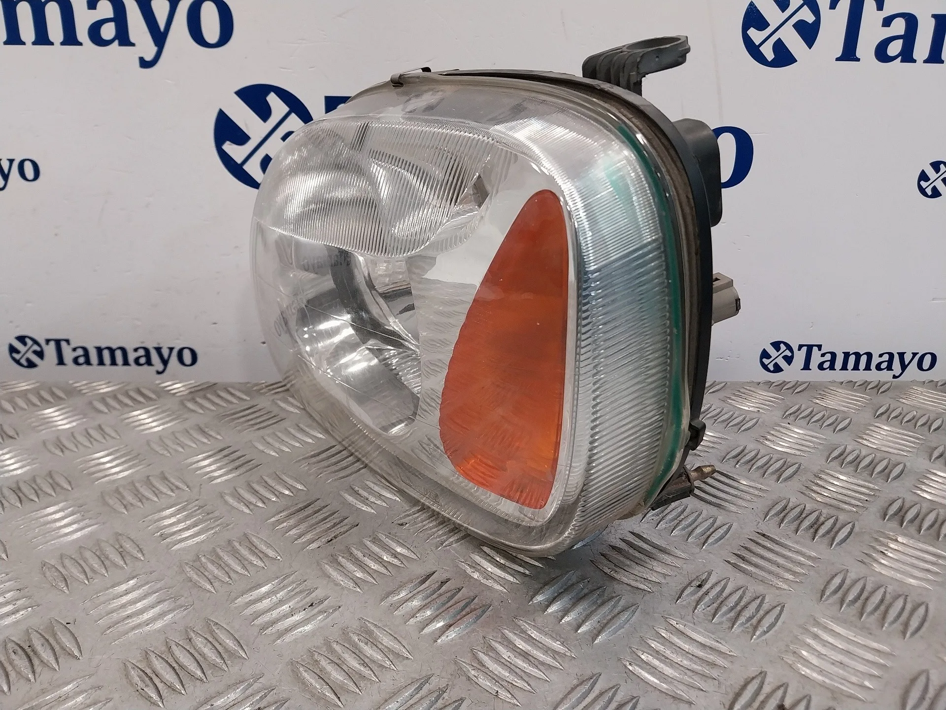 Faro Izquierdo para Nissan Micra (K11)