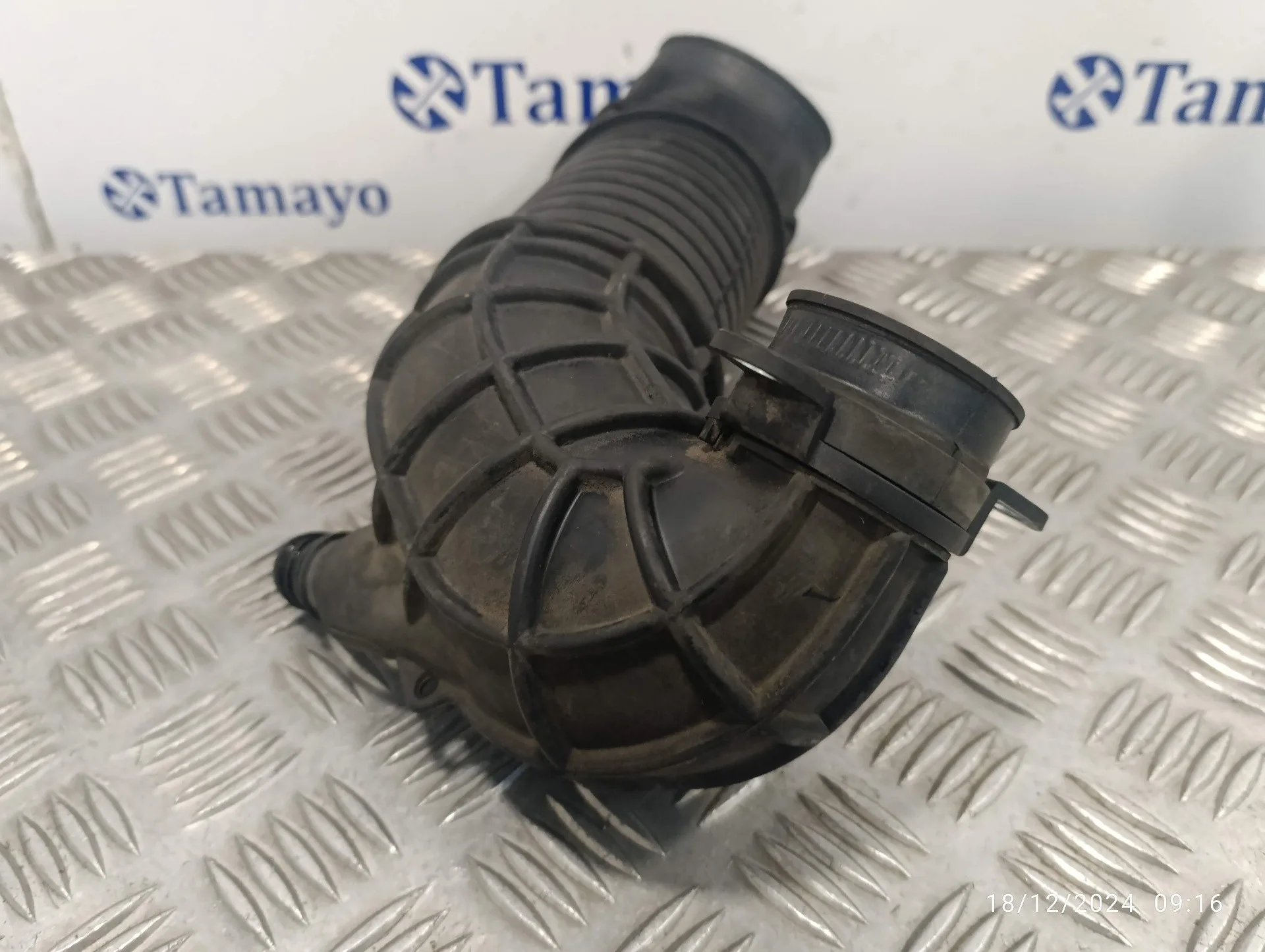 Tubo para Audi A4 Berlina (8E)