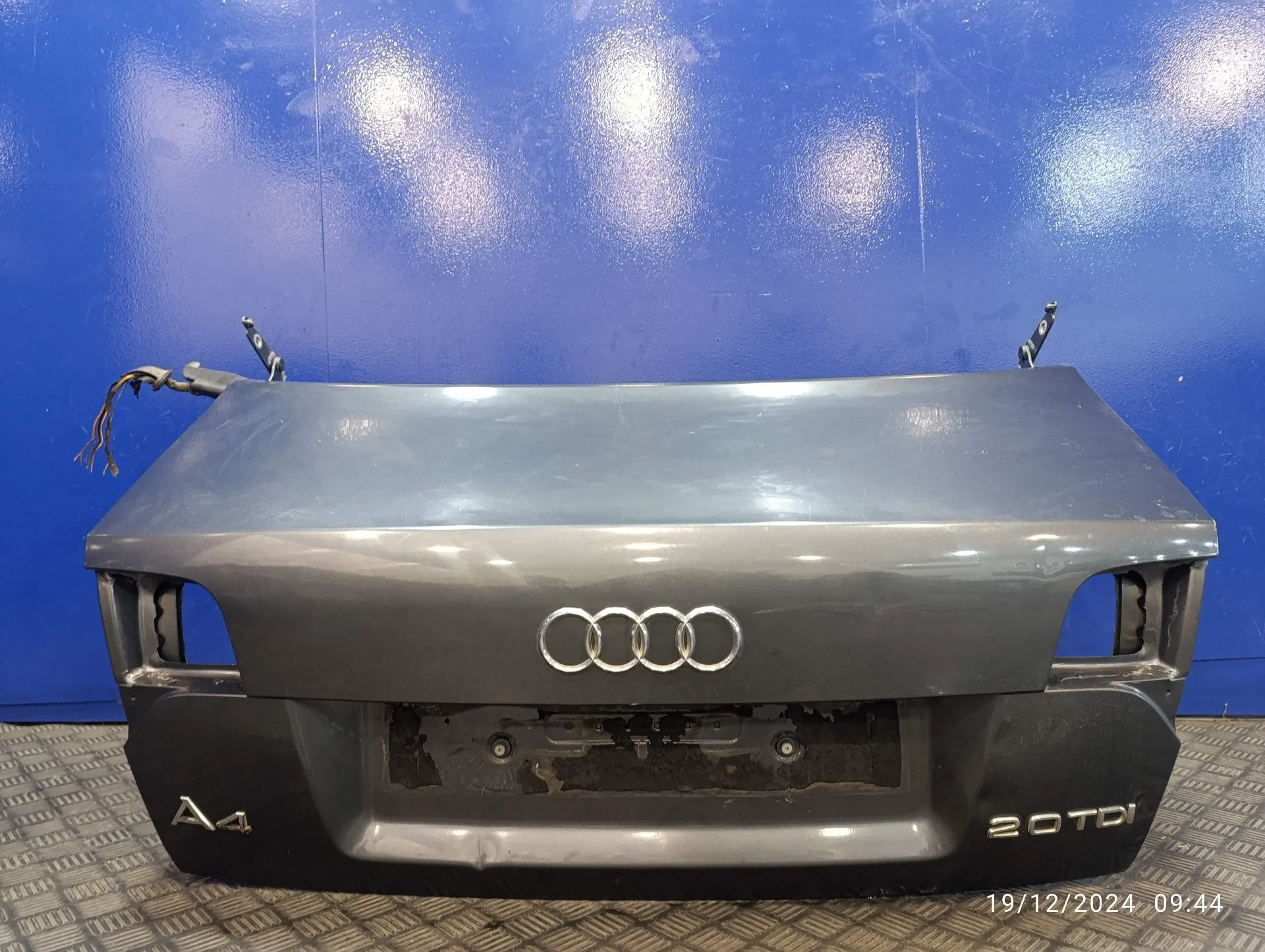 Porton Trasero para Audi A4 Berlina (8E)