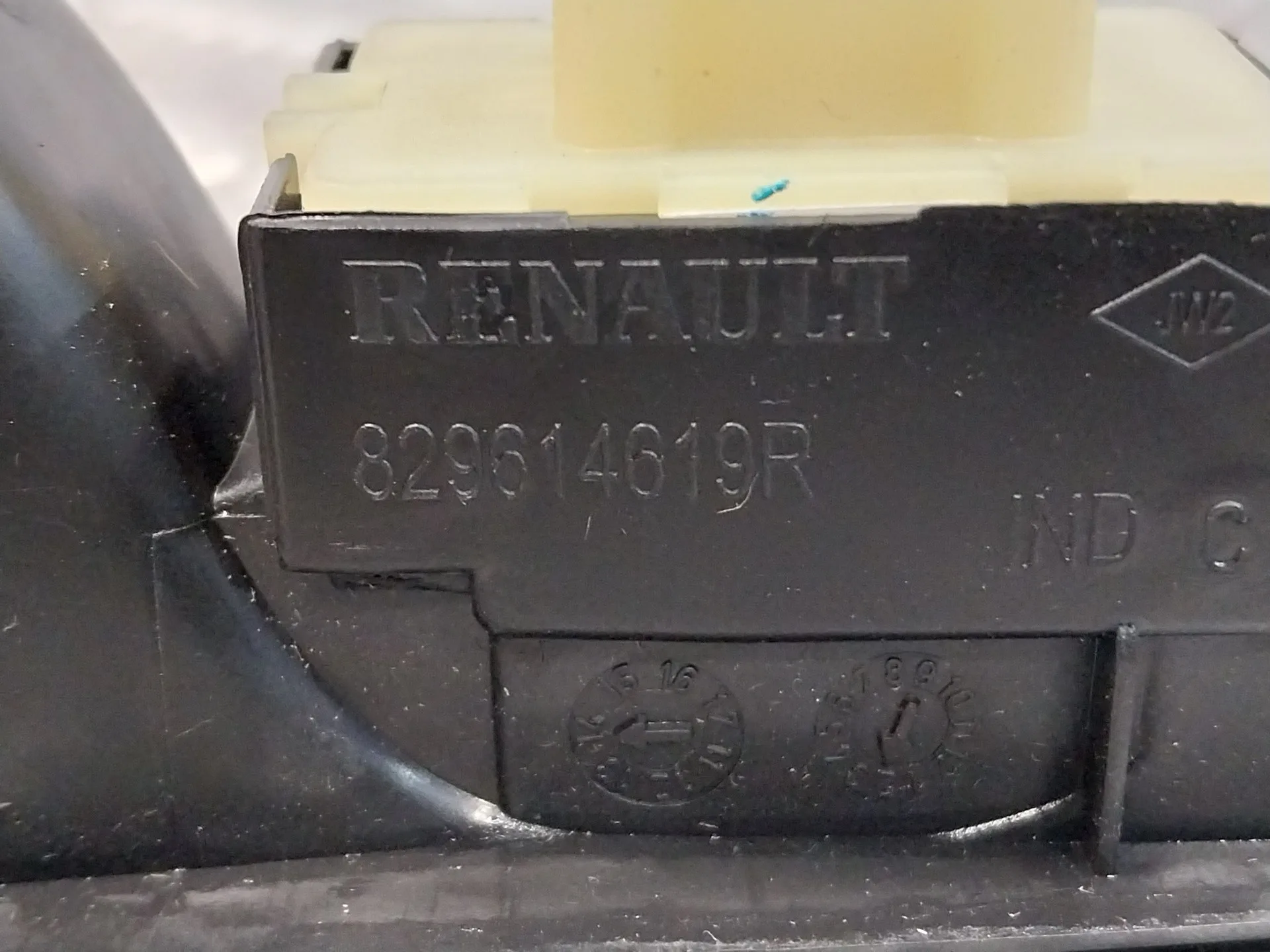 Mando Elevalunas Trasero Izquierdo para Renault Captur