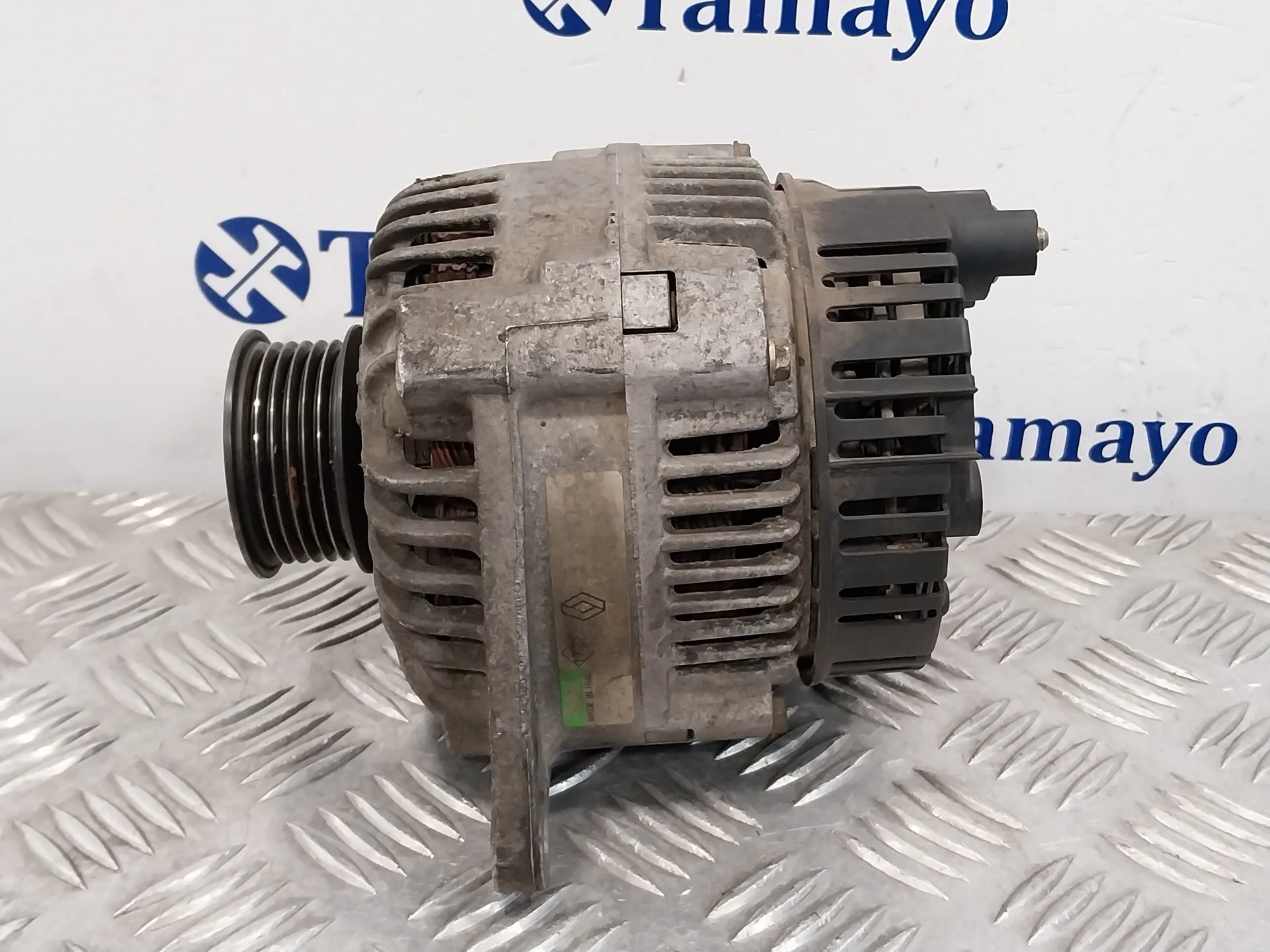 Alternador para Renault Laguna (B56)
