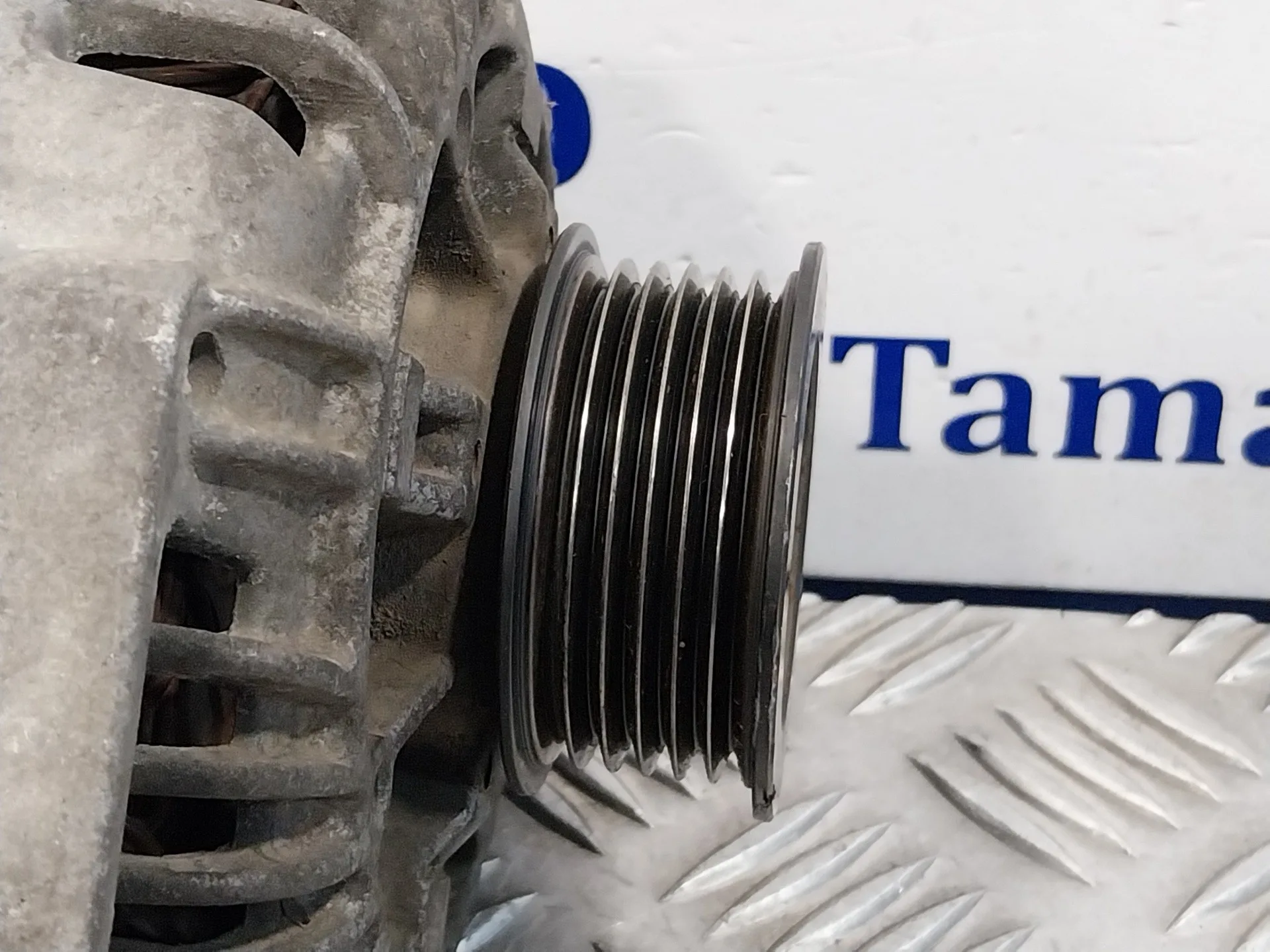Alternador para Renault Laguna (B56)