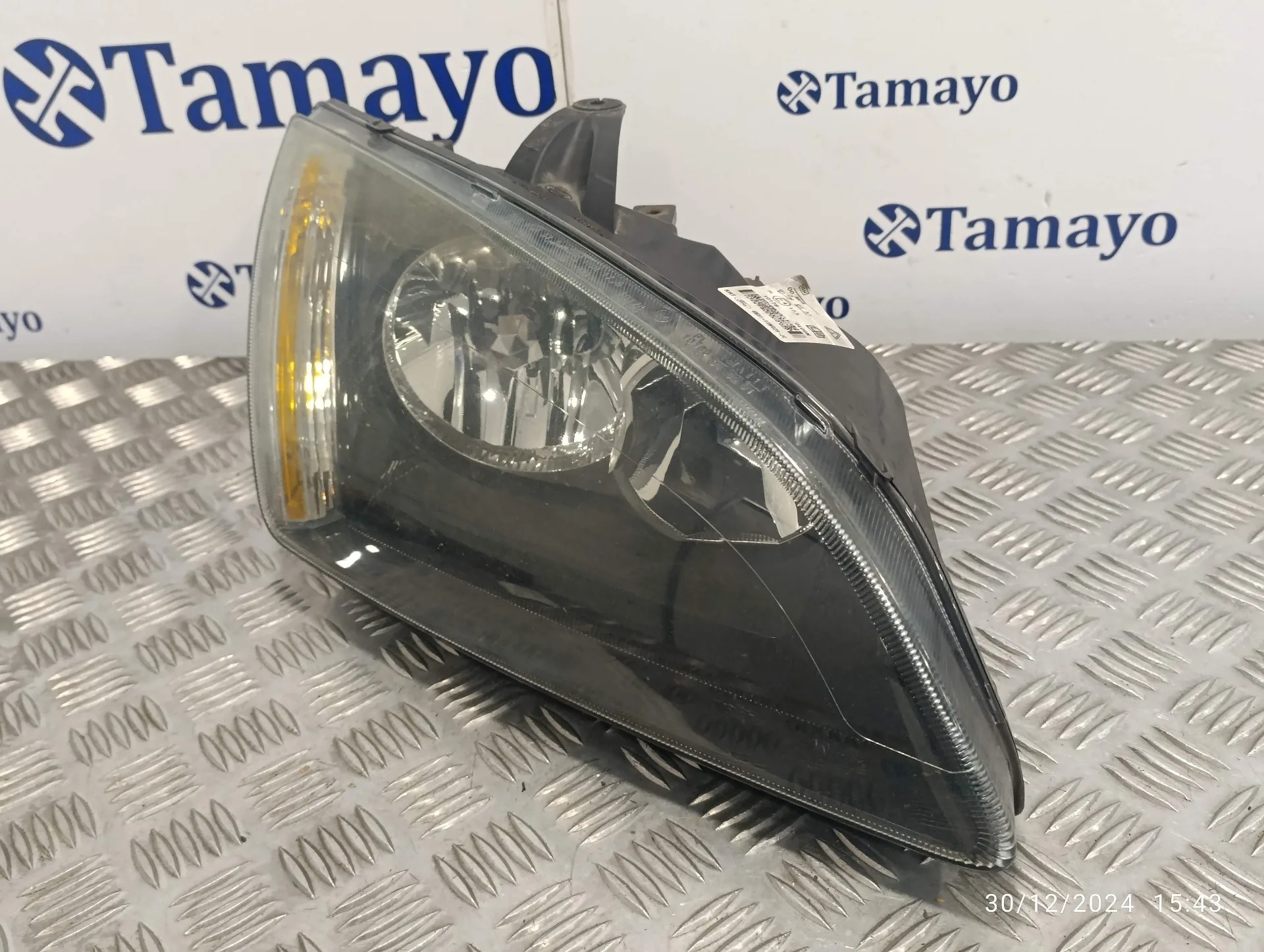 Faro Derecho para Ford Focus Berlina (Cap)