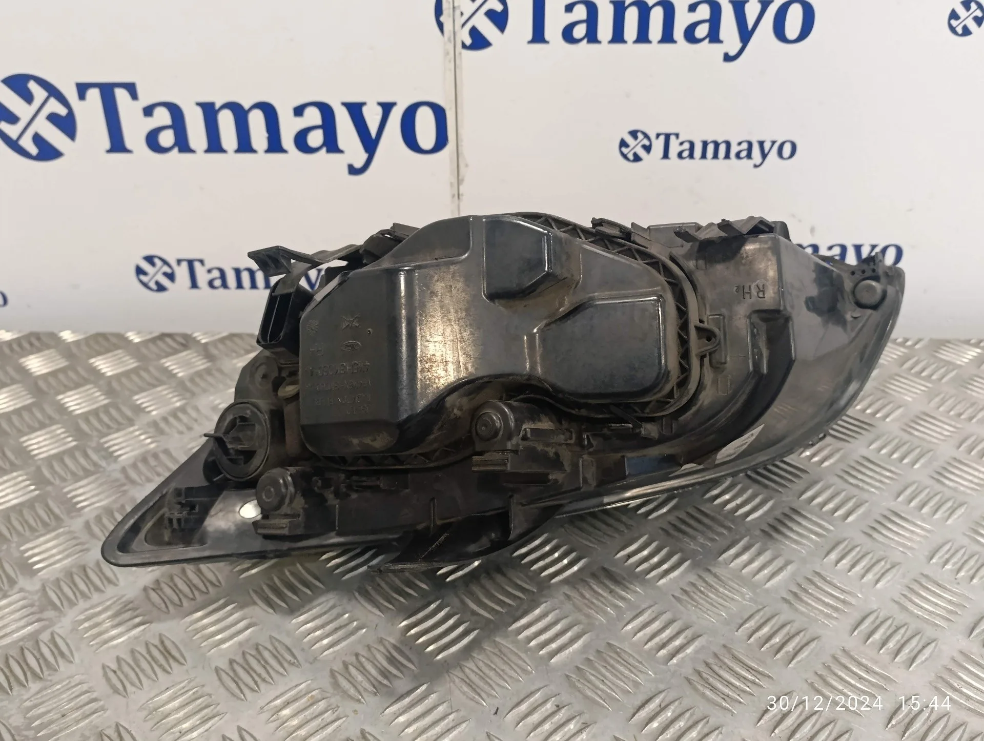 Faro Derecho para Ford Focus Berlina (Cap)