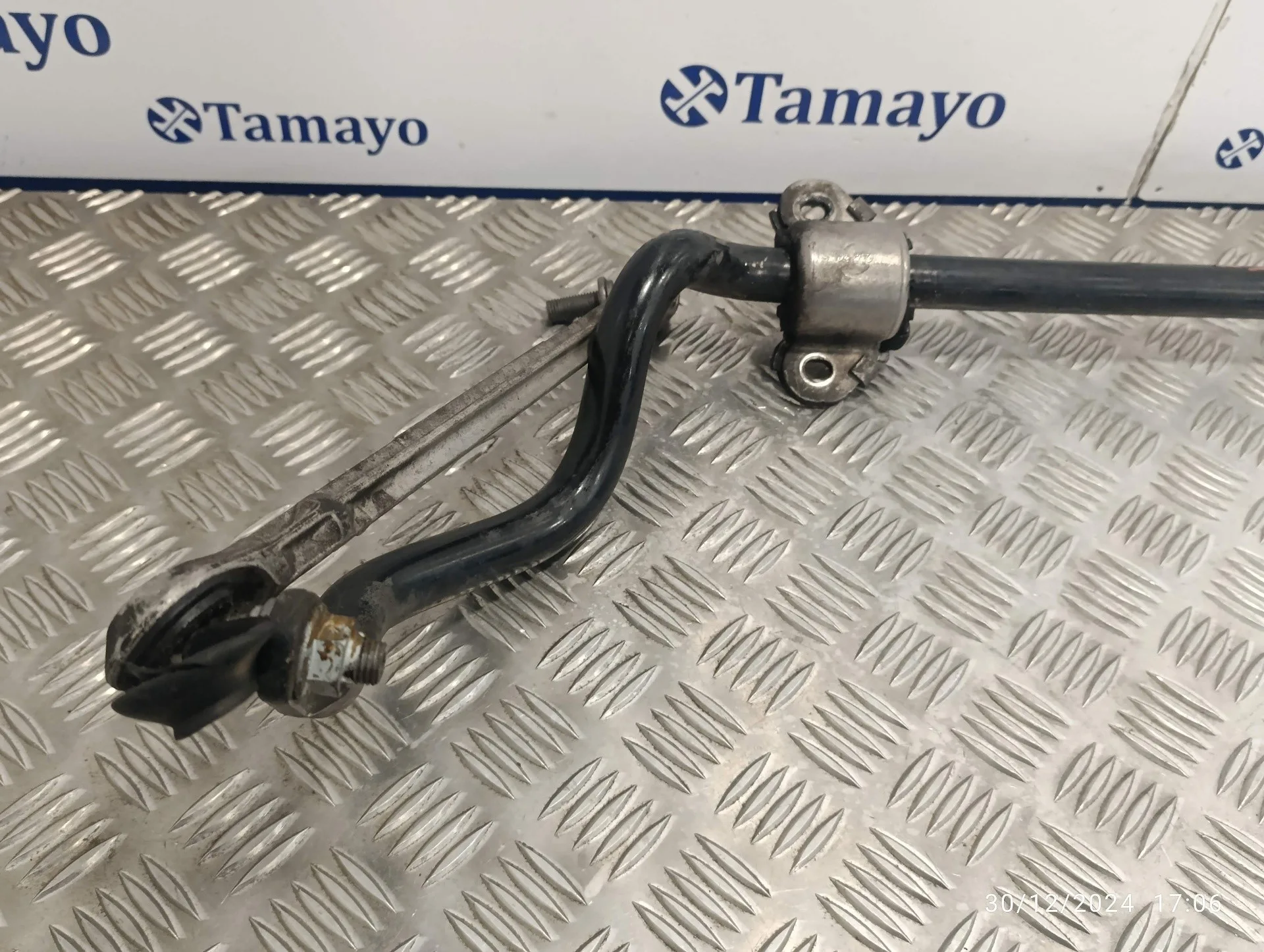 Barra Estabilizadora Delantera para Mercedes-Benz Clase E (W212) Lim.