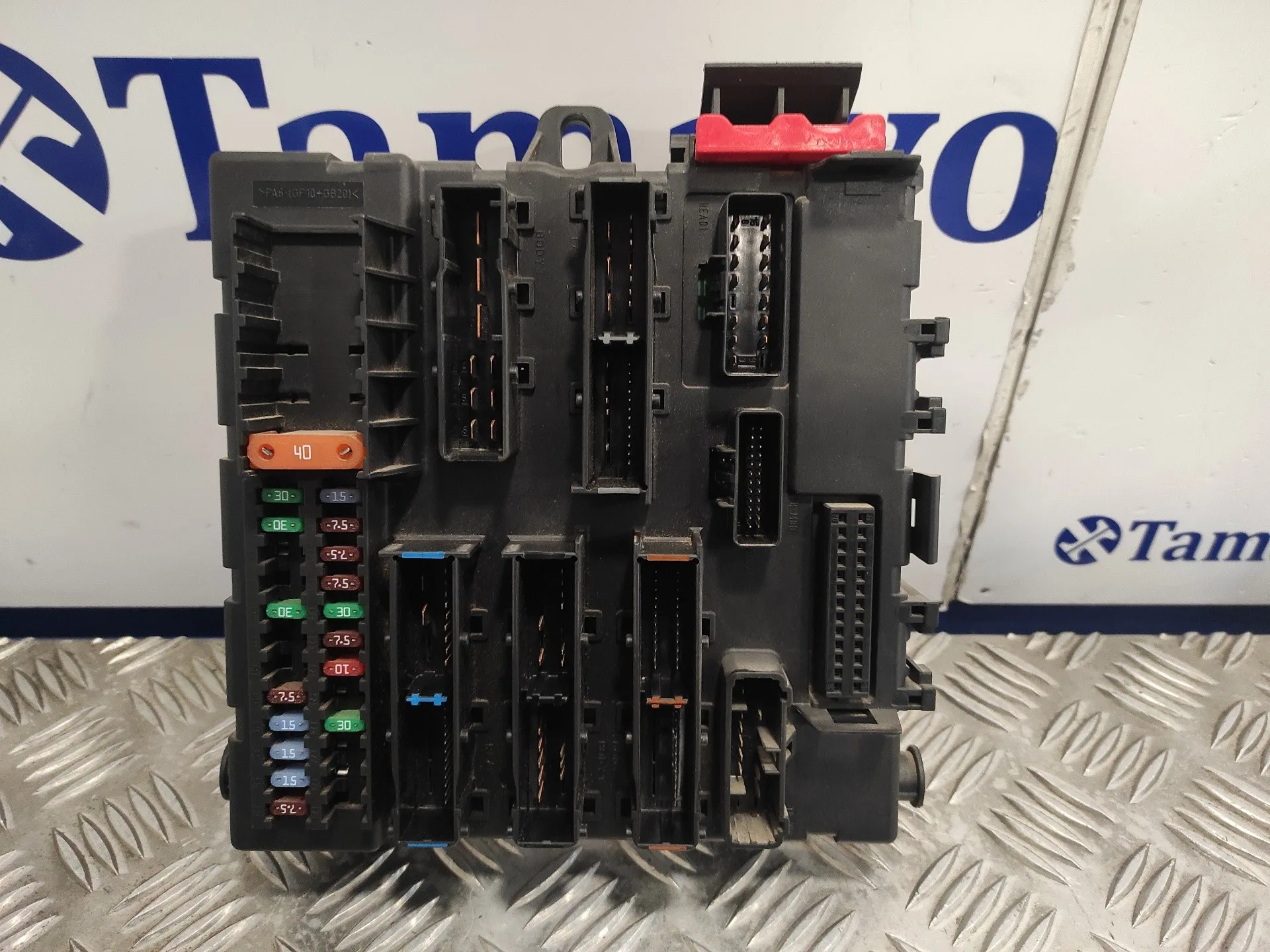 Caja Reles / Fusibles para Saab 9-3 Sport Sedan
