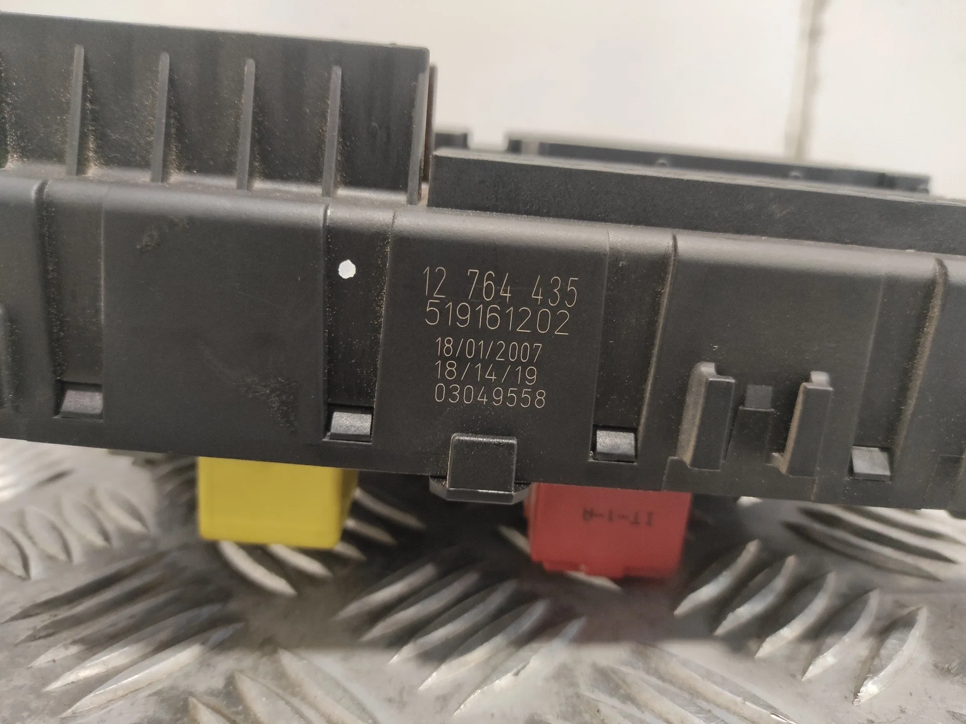 Caja Reles / Fusibles para Saab 9-3 Sport Sedan
