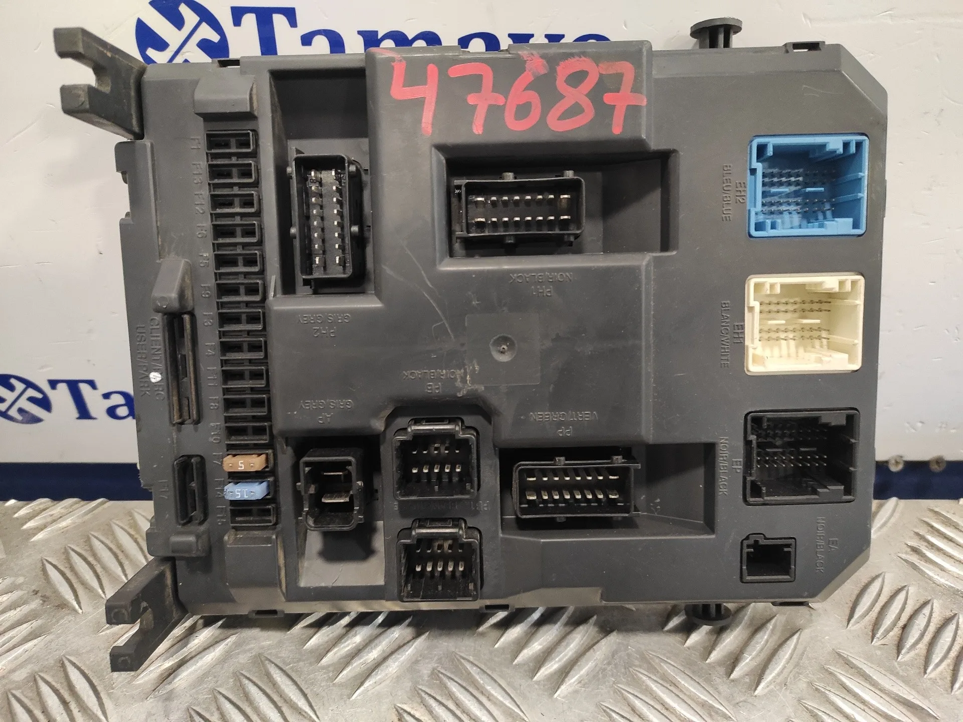Caja Reles / Fusibles para Peugeot 207
