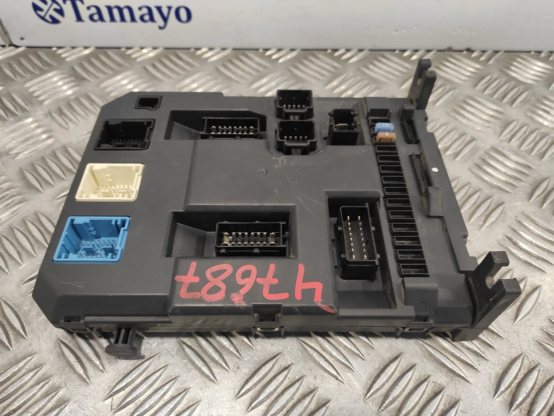 Caja Reles / Fusibles para Peugeot 207