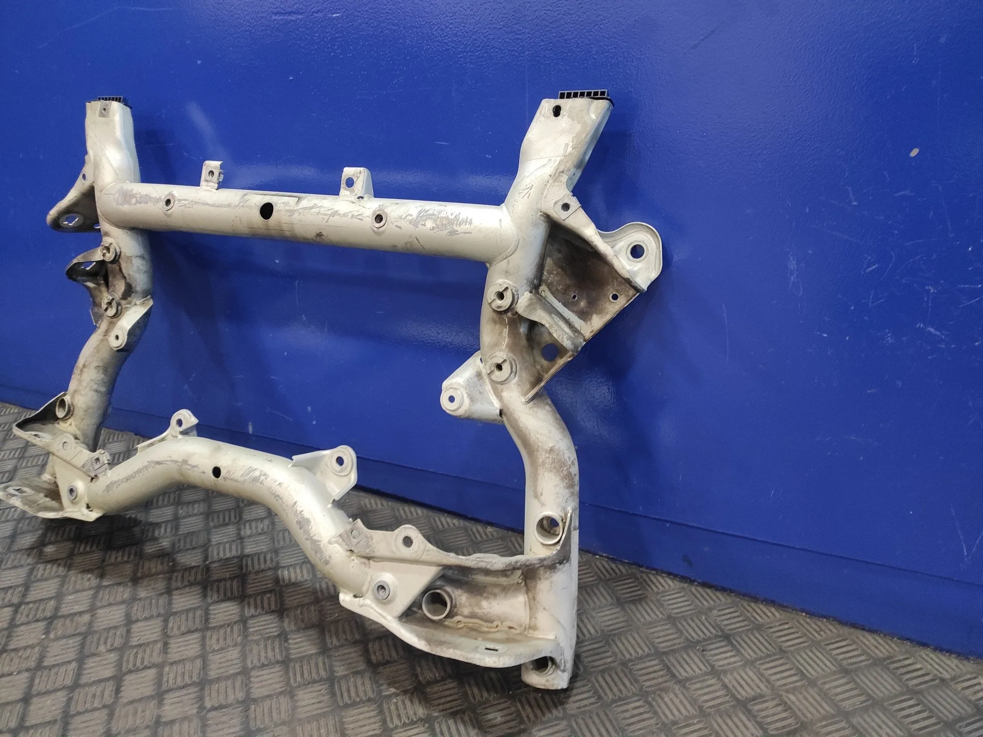 Puente Delantero para Mercedes-Benz Clase E (W212) Lim.