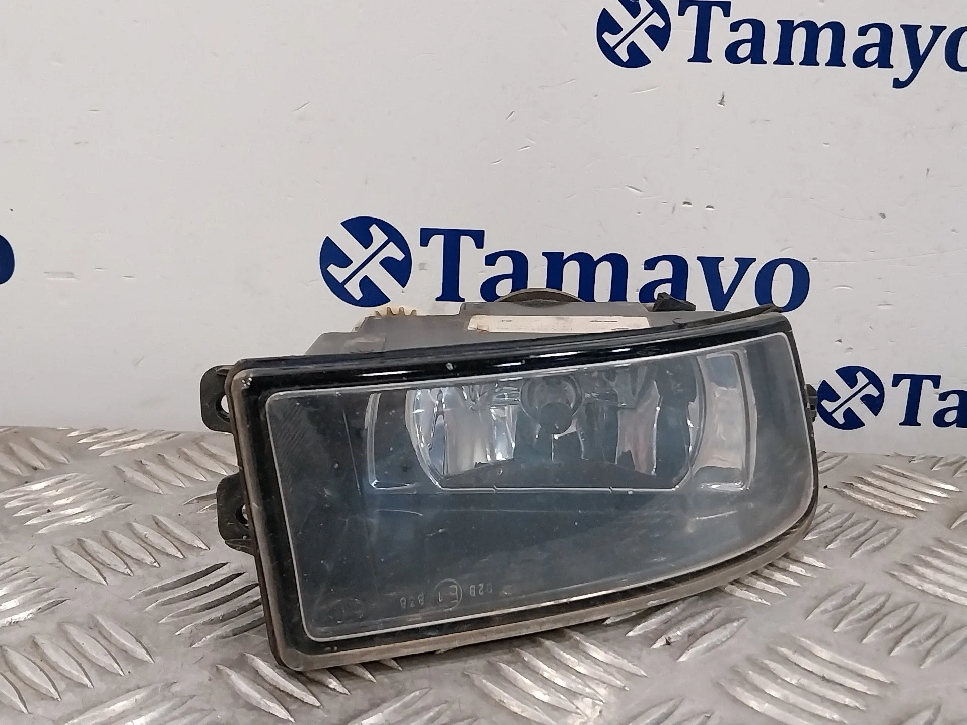Faro Antiniebla Derecho para Seat Cordoba Berlina (6K2)