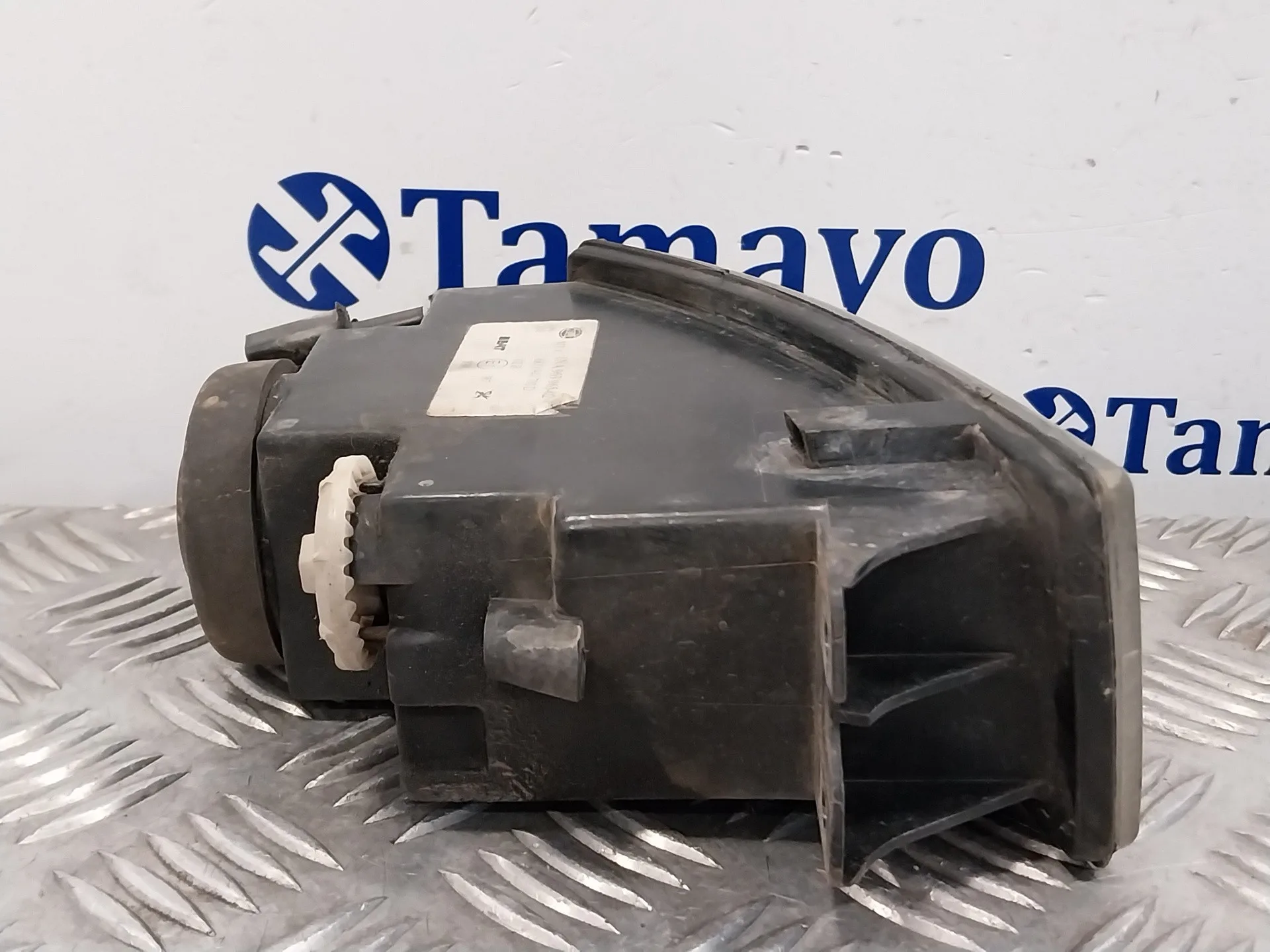 Faro Antiniebla Derecho para Seat Cordoba Berlina (6K2)