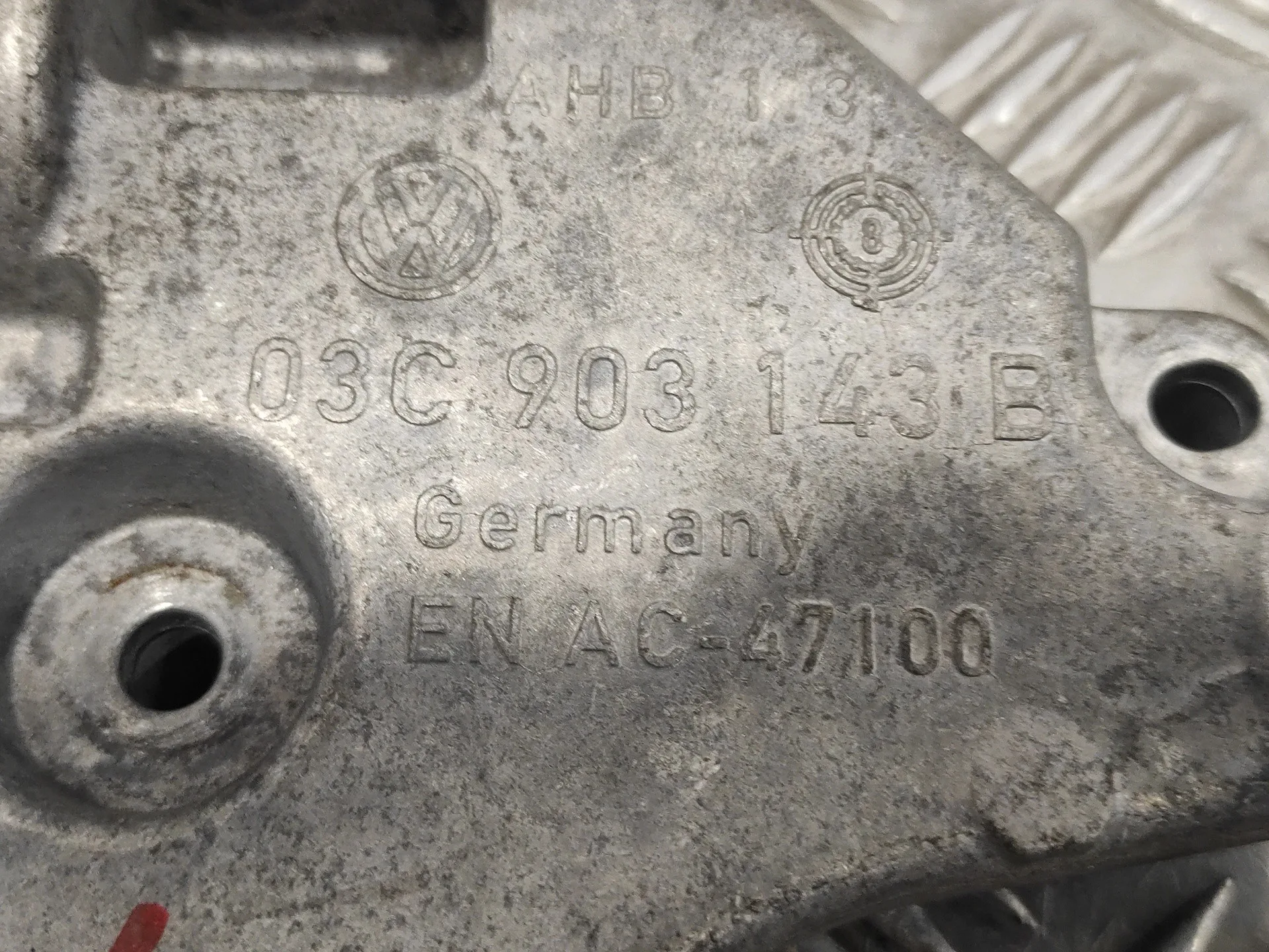 Soporte Alternador para Seat Ibiza (6J5)