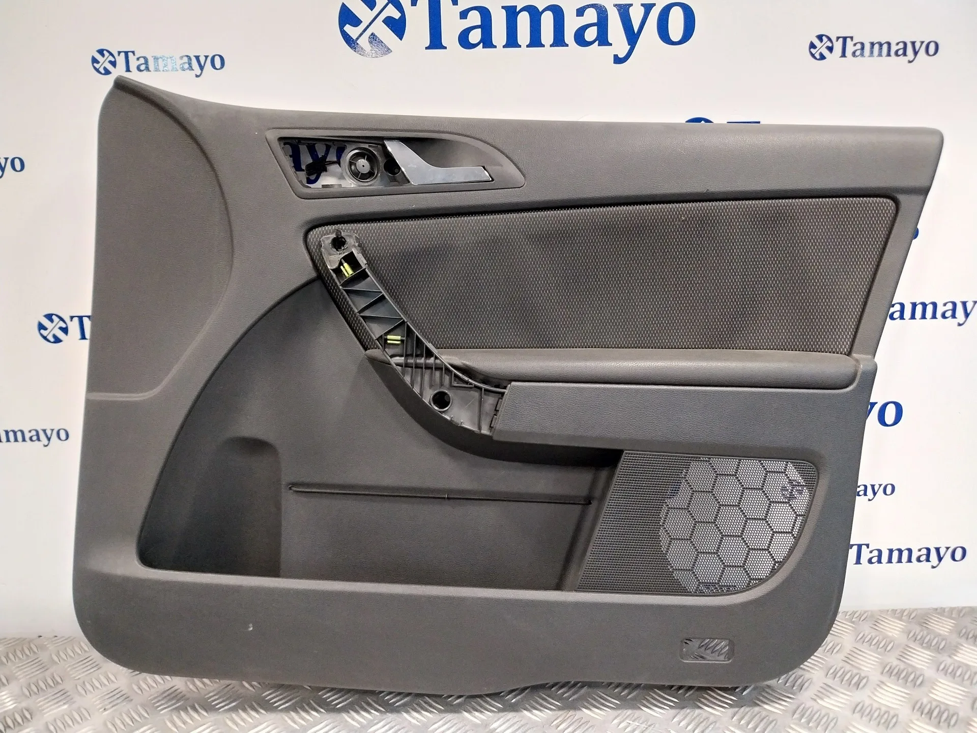 Guarnecido Puerta Delantera Derecha para Skoda Yeti