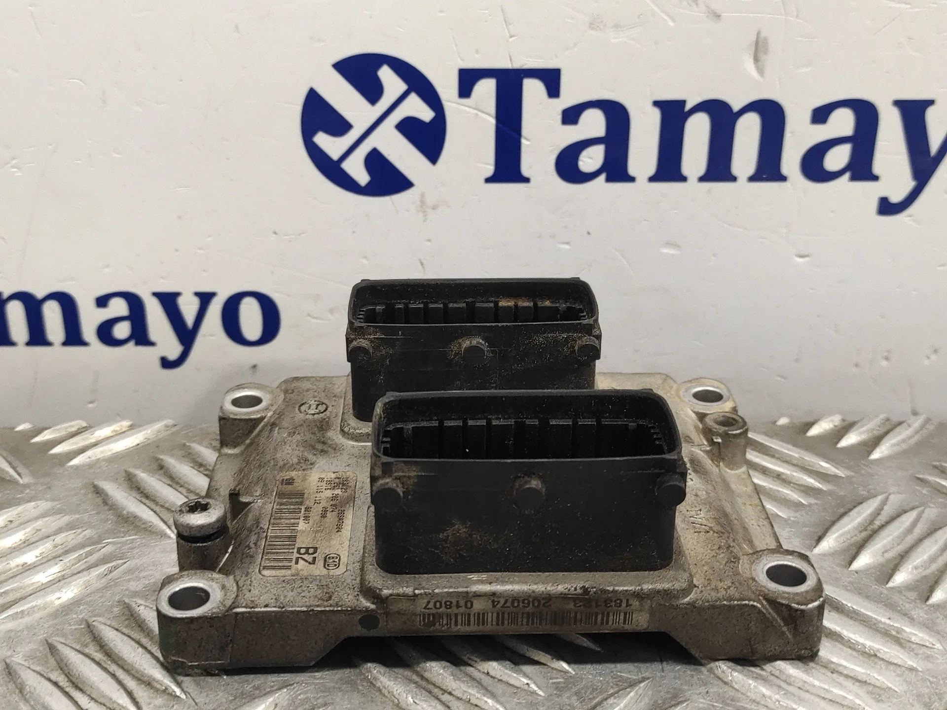 Centralita Motor Uce para Opel Corsa C