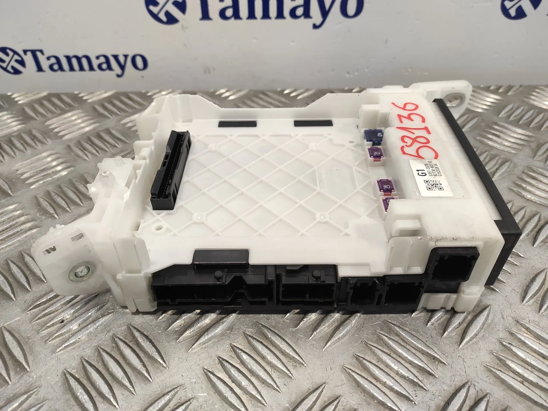 Caja Reles / Fusibles para Toyota Yaris Cross
