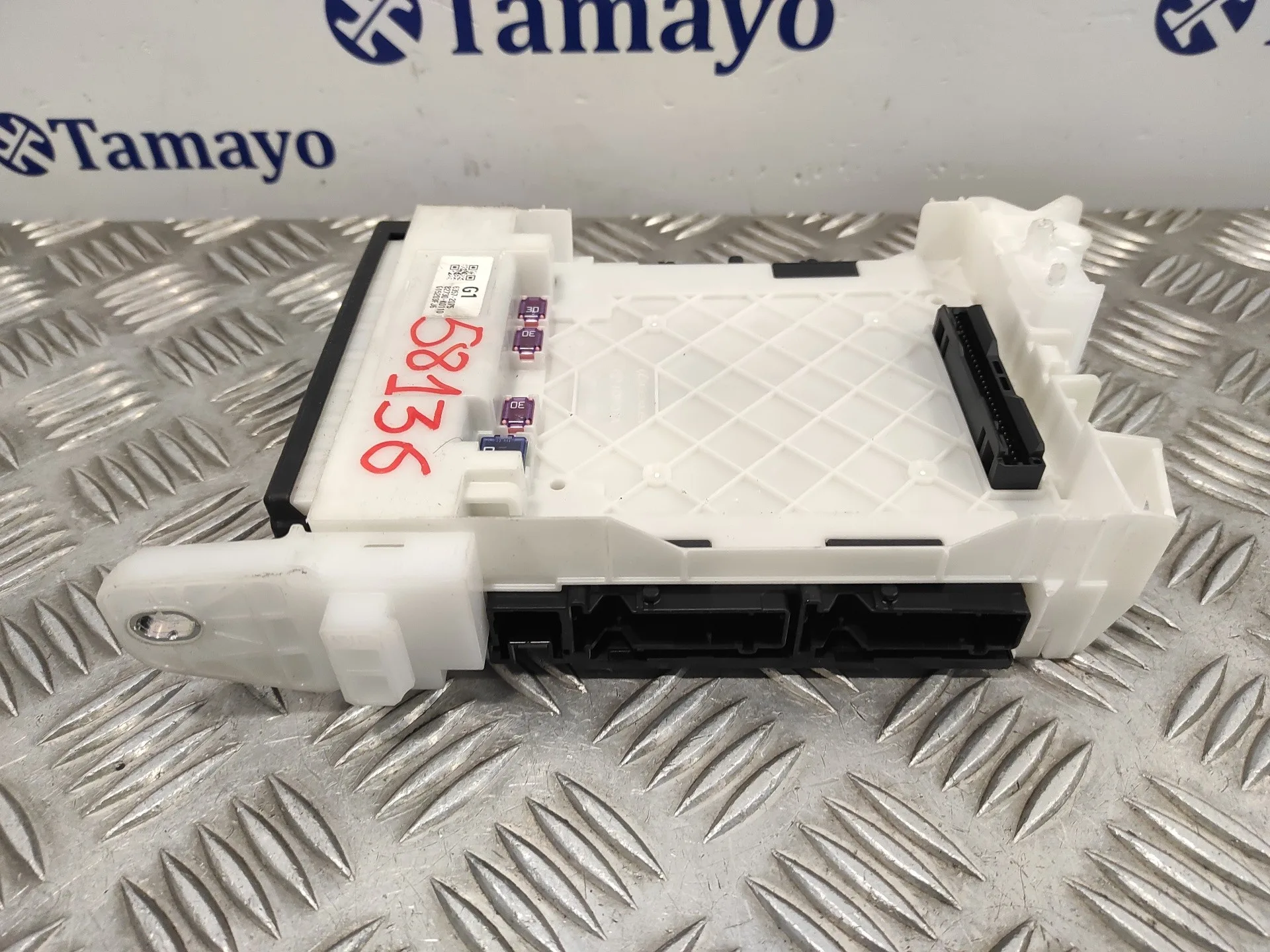 Caja Reles / Fusibles para Toyota Yaris Cross
