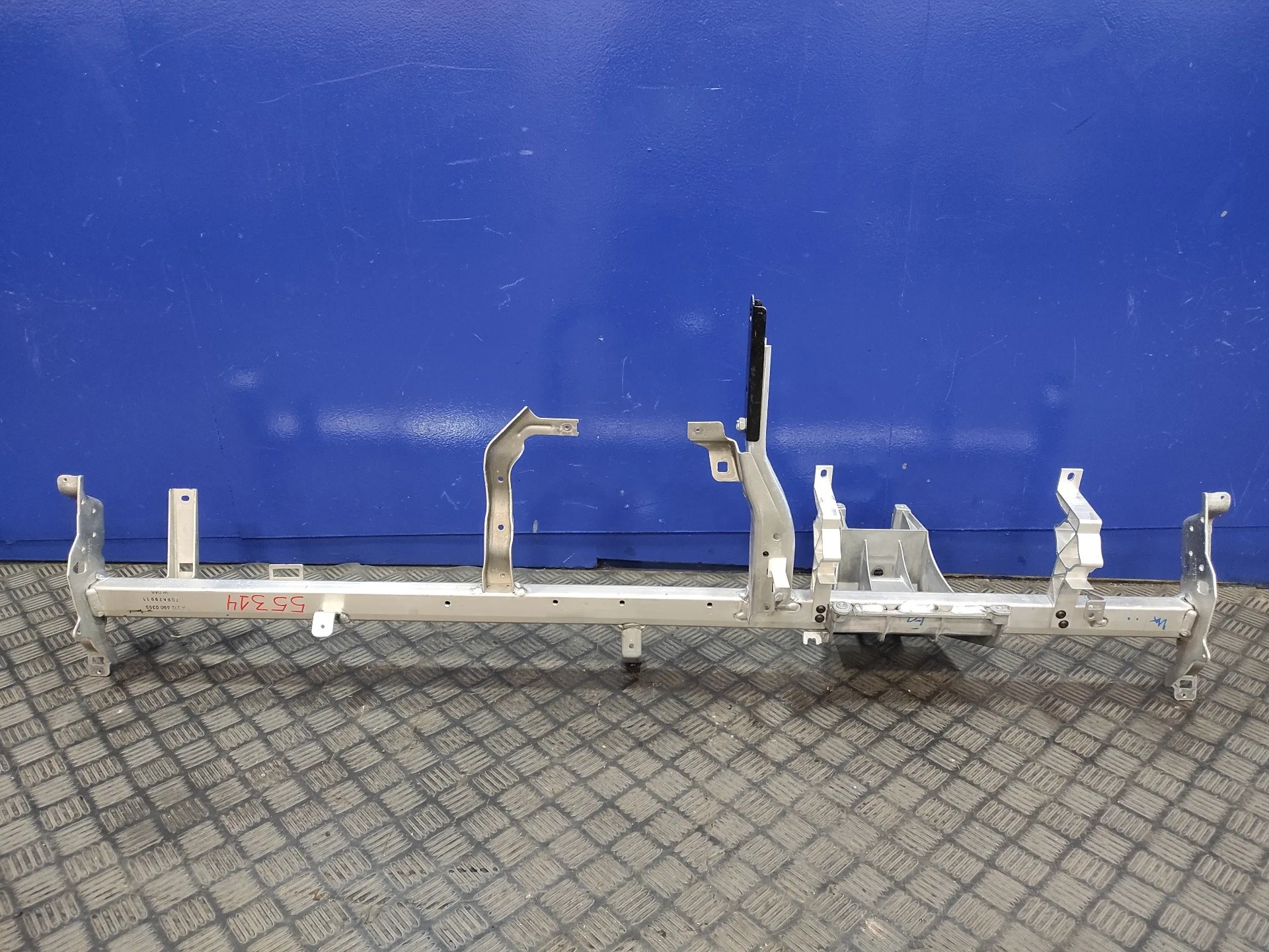 Soporte para Mercedes-Benz Clase E (W212) Lim.