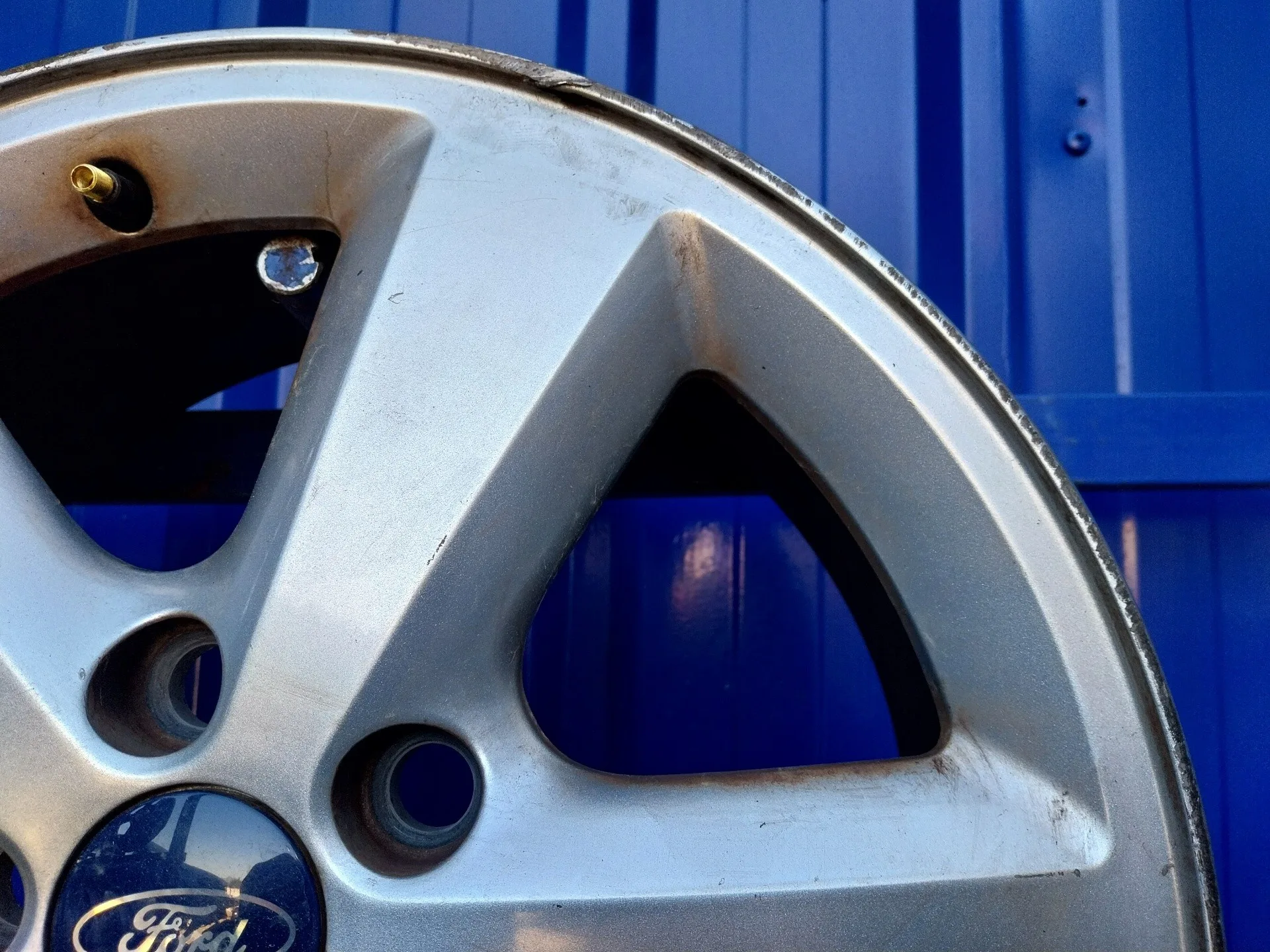 Llanta para Ford Focus Berlina (Cap)
