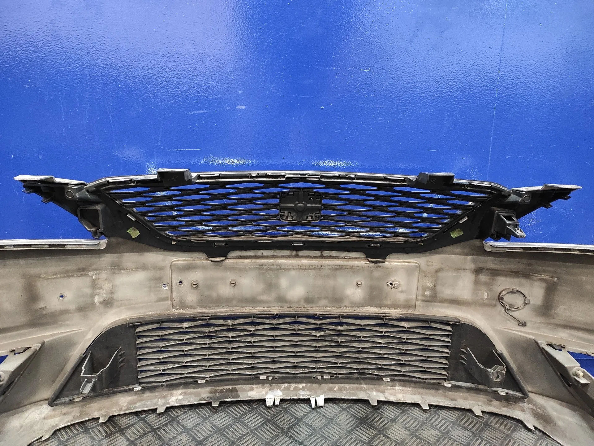 Paragolpes Delantero para Seat Toledo (Kg3)