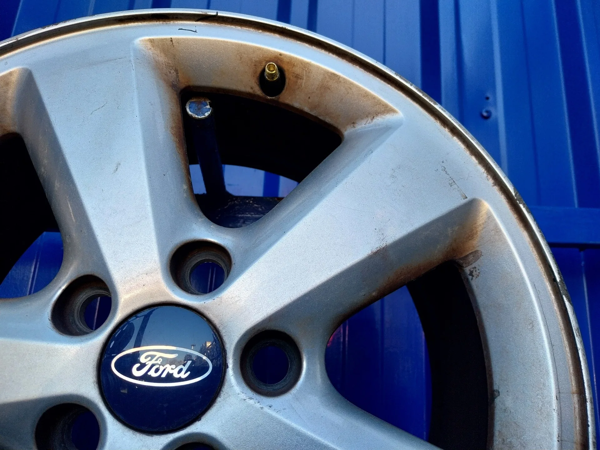 Llanta para Ford Focus Berlina (Cap)