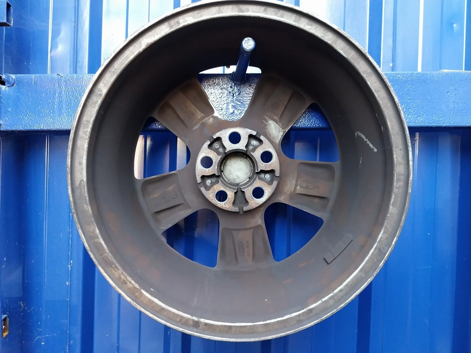 Llanta para Ford Focus Berlina (Cap)