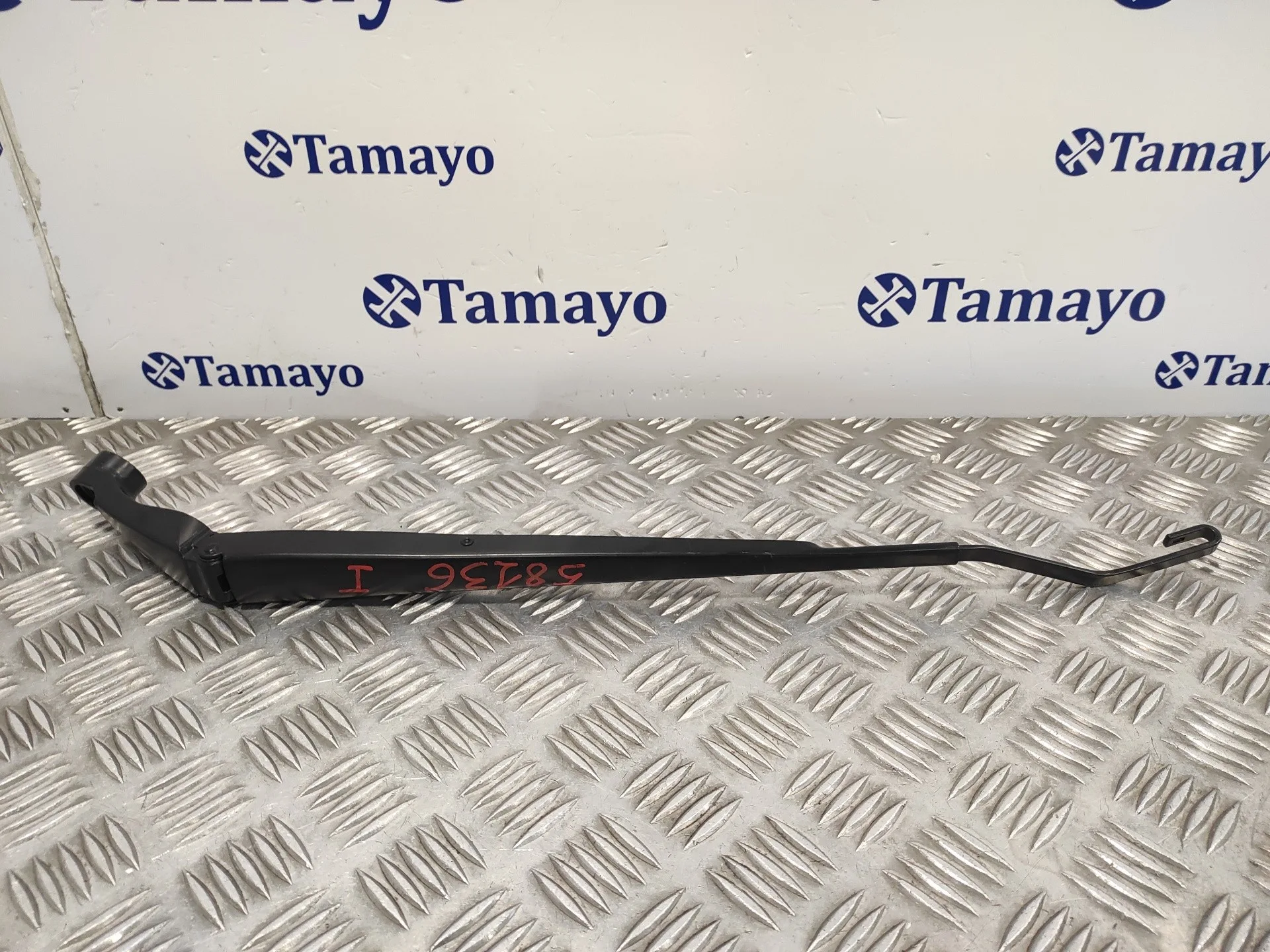Brazo Limpia Delantero Izquierdo para Toyota Yaris Cross