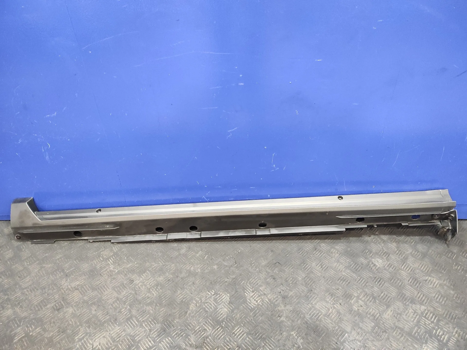 Faldon Lateral para Toyota Yaris Cross
