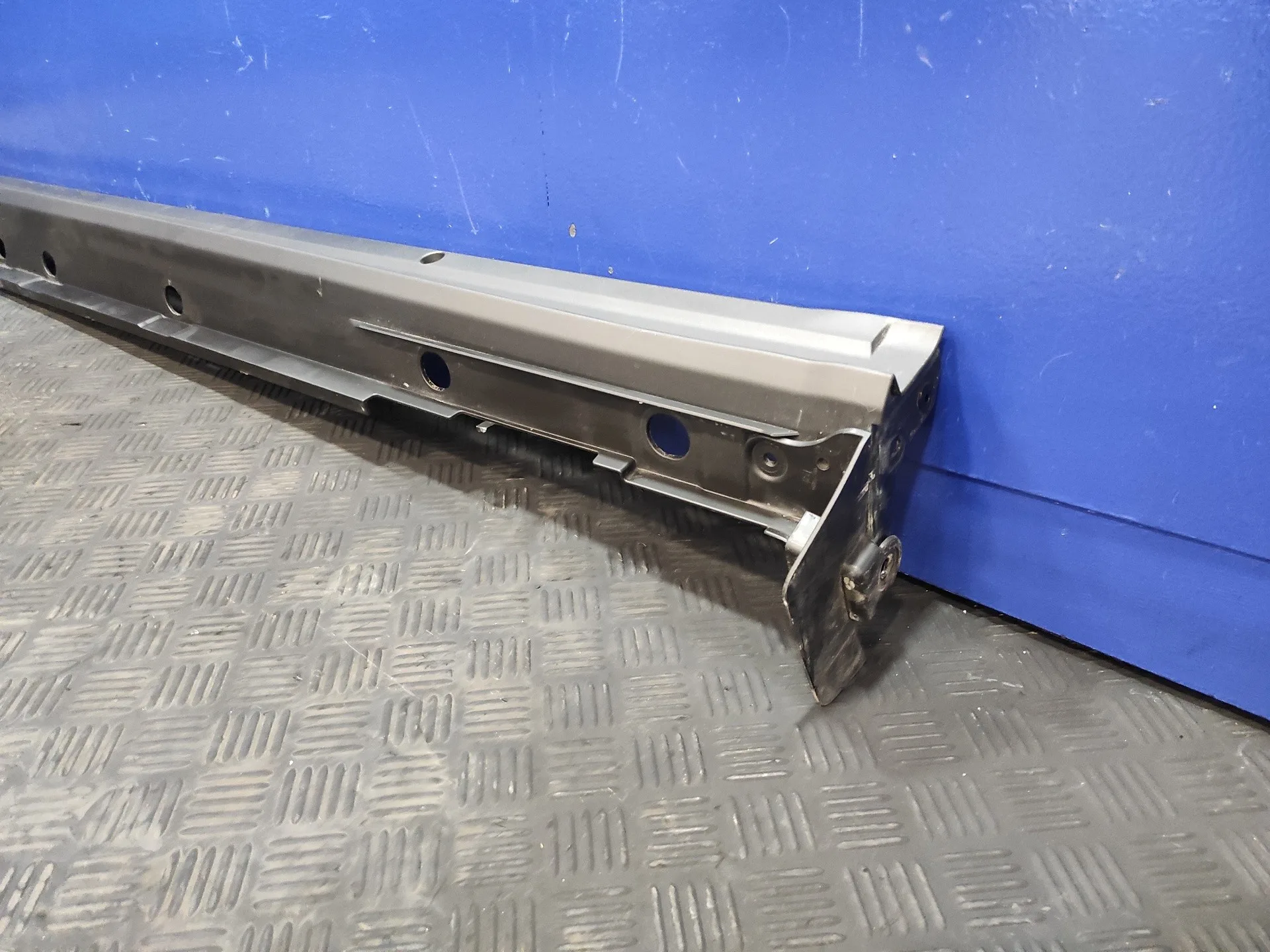 Faldon Lateral para Toyota Yaris Cross