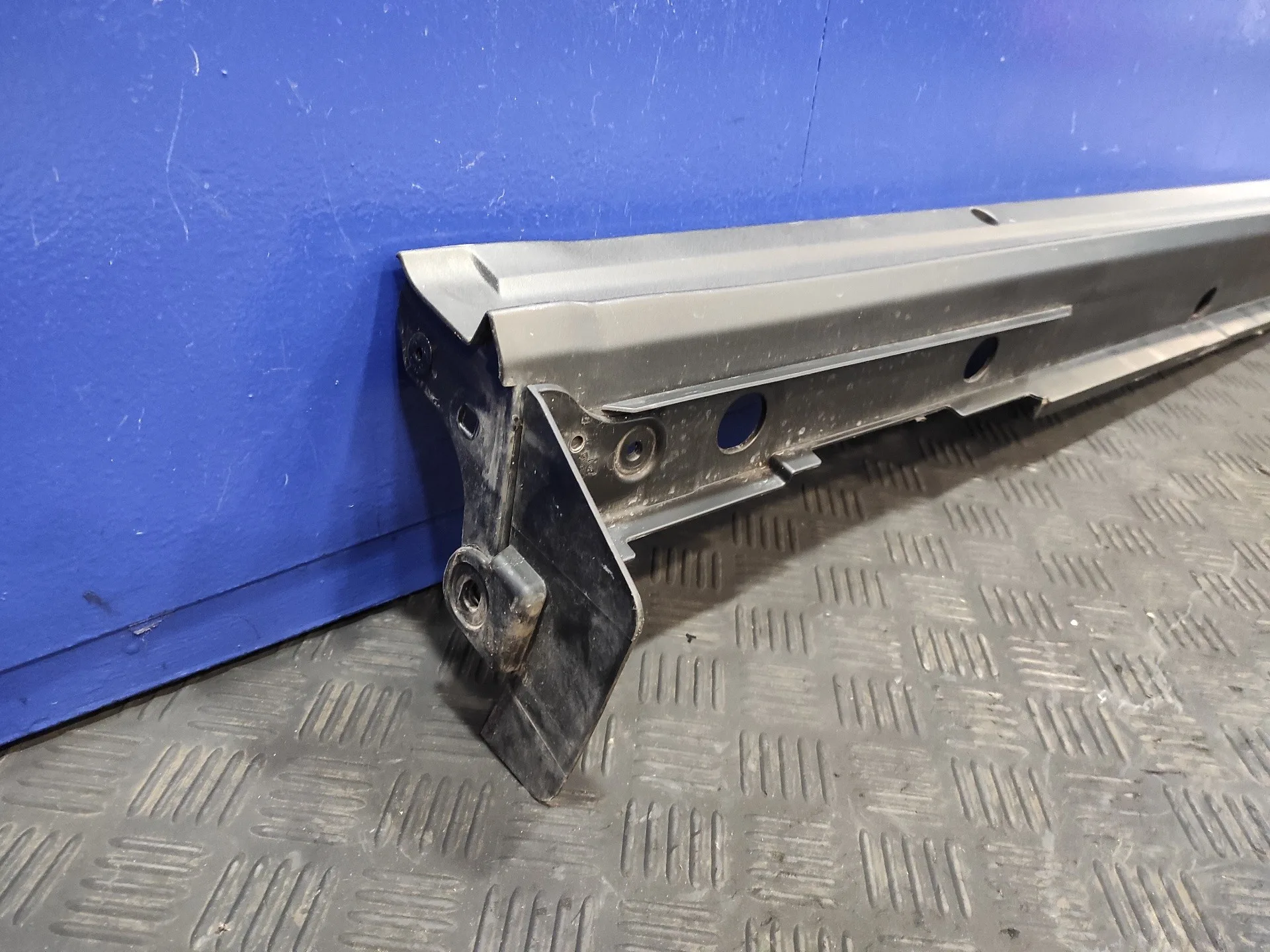 Faldon Lateral para Toyota Yaris Cross