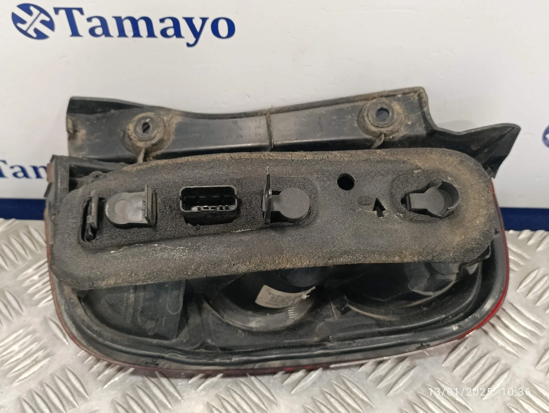 Piloto Trasero Izquierdo para Nissan Micra (K12E)