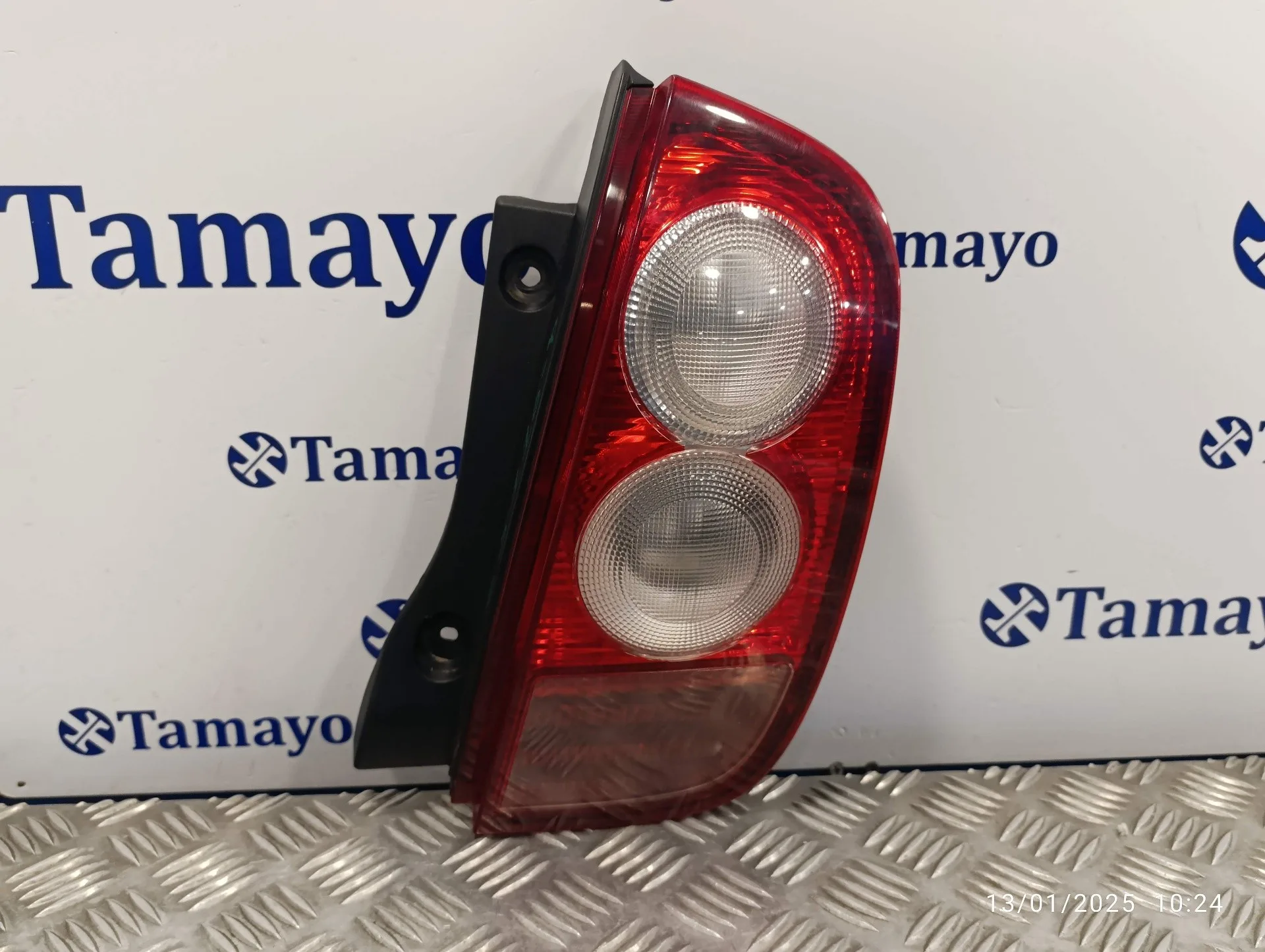 Piloto Trasero Derecho para Nissan Micra (K12E)