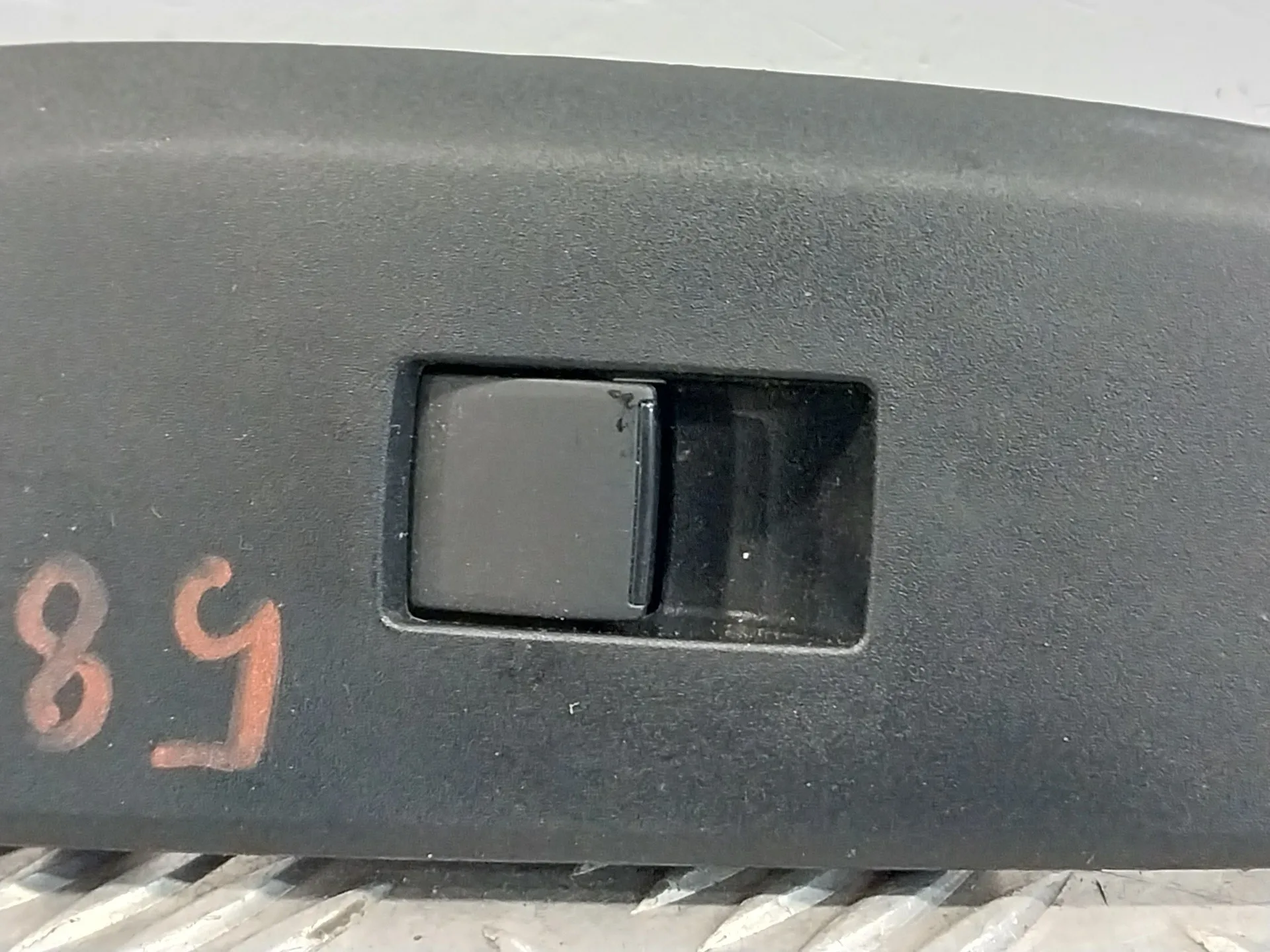 Mando Elevalunas Delantero Derecho para Toyota Yaris Cross