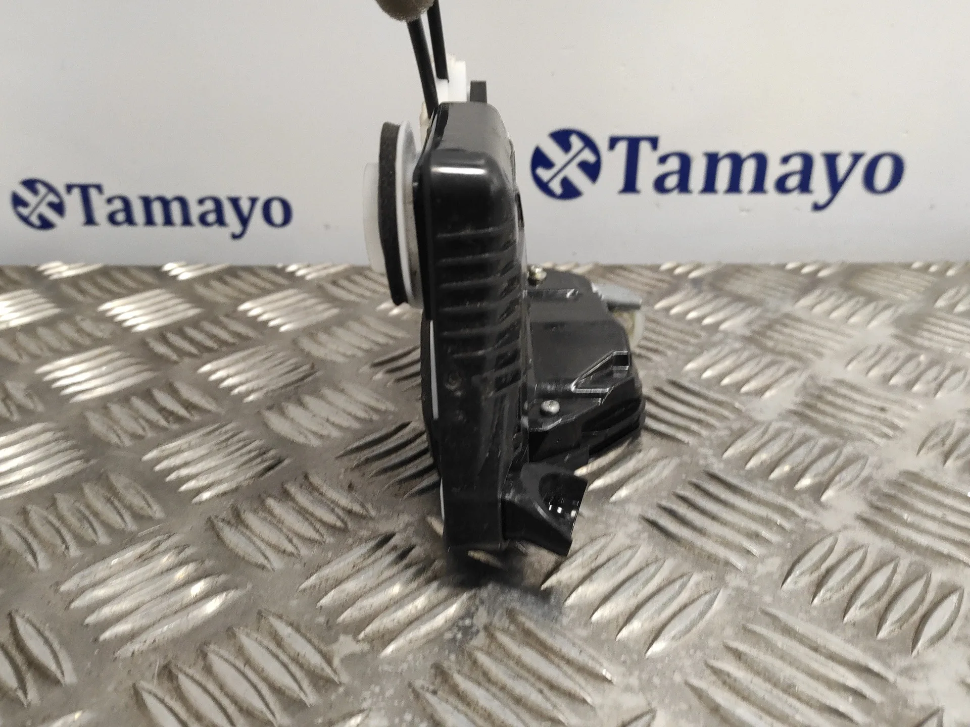 Cerradura Puerta Delantera Derecha para Toyota Yaris Cross