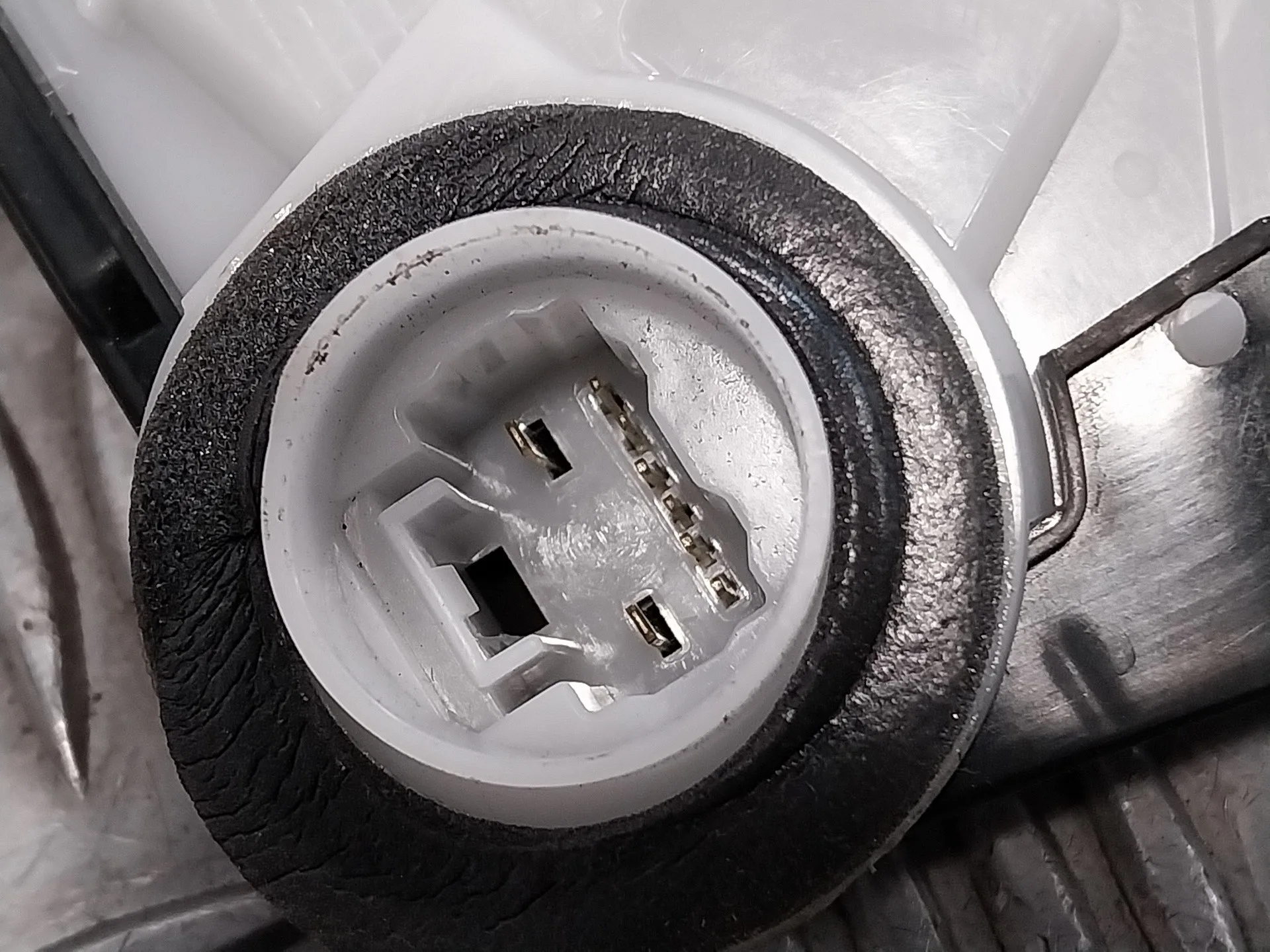 Cerradura Puerta Delantera Izquierda para Toyota Yaris Cross
