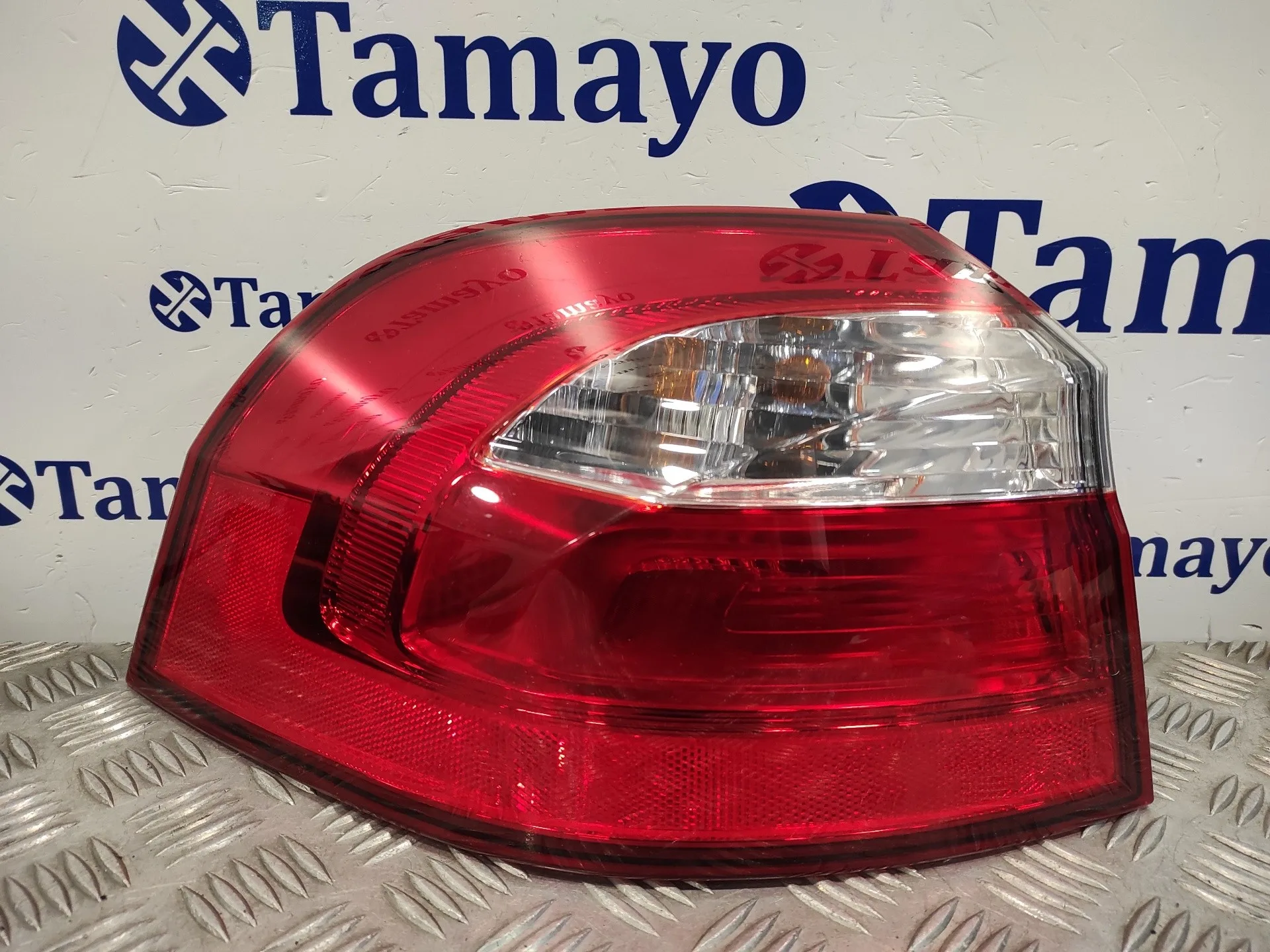 Piloto Trasero Izquierdo para Kia Rio (Ub/Qb)