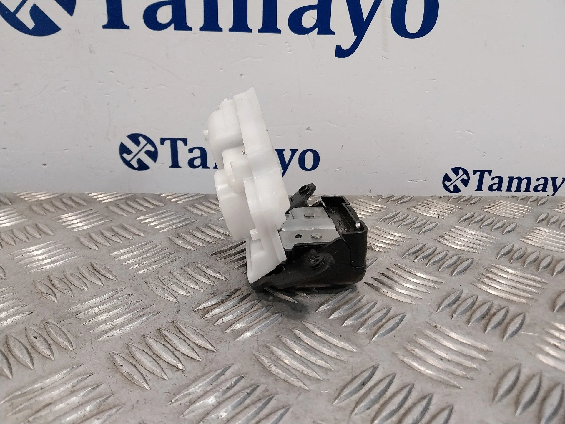 Cerradura Maletero / Porton para Toyota Yaris Cross