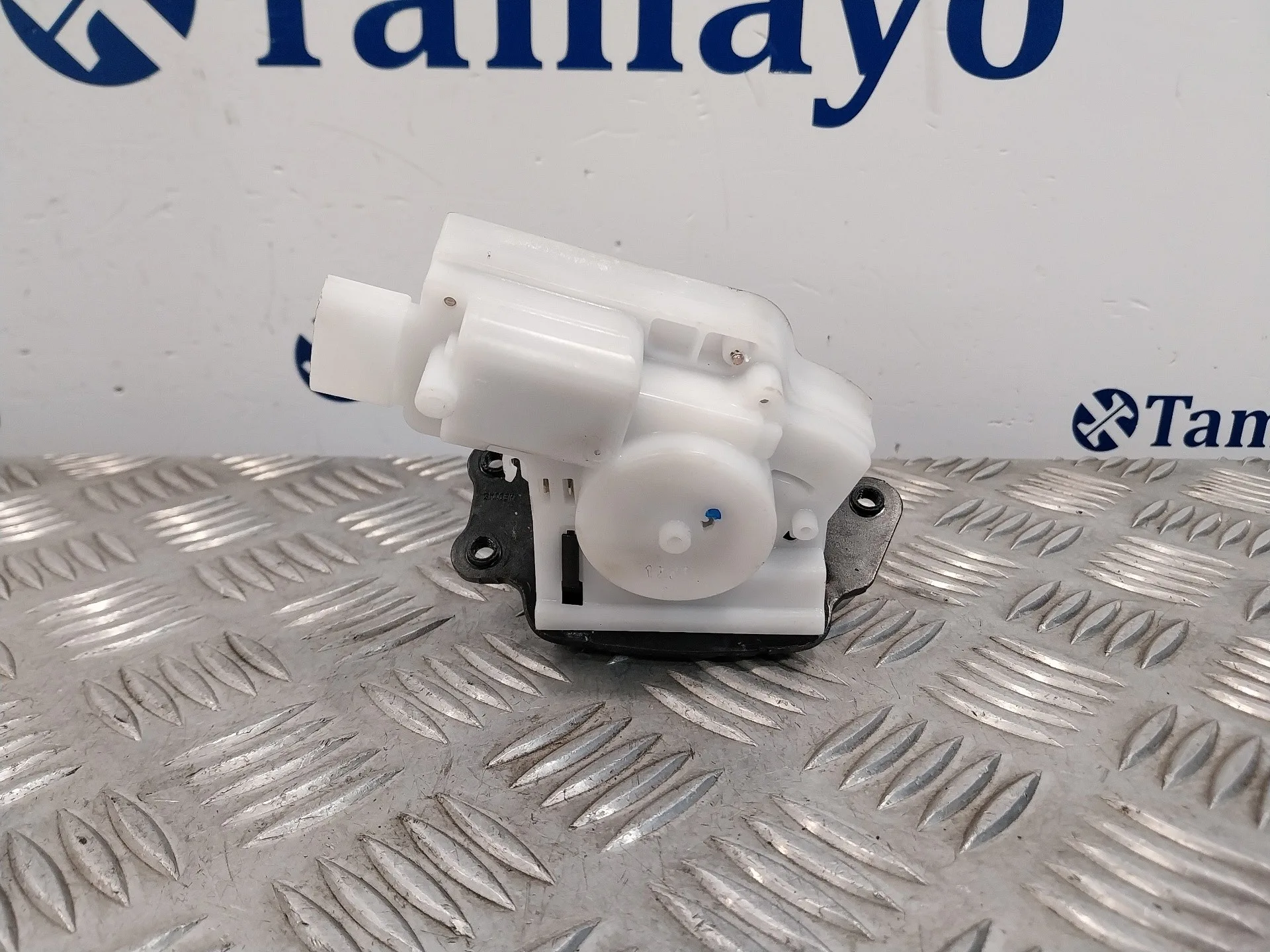 Cerradura Maletero / Porton para Toyota Yaris Cross